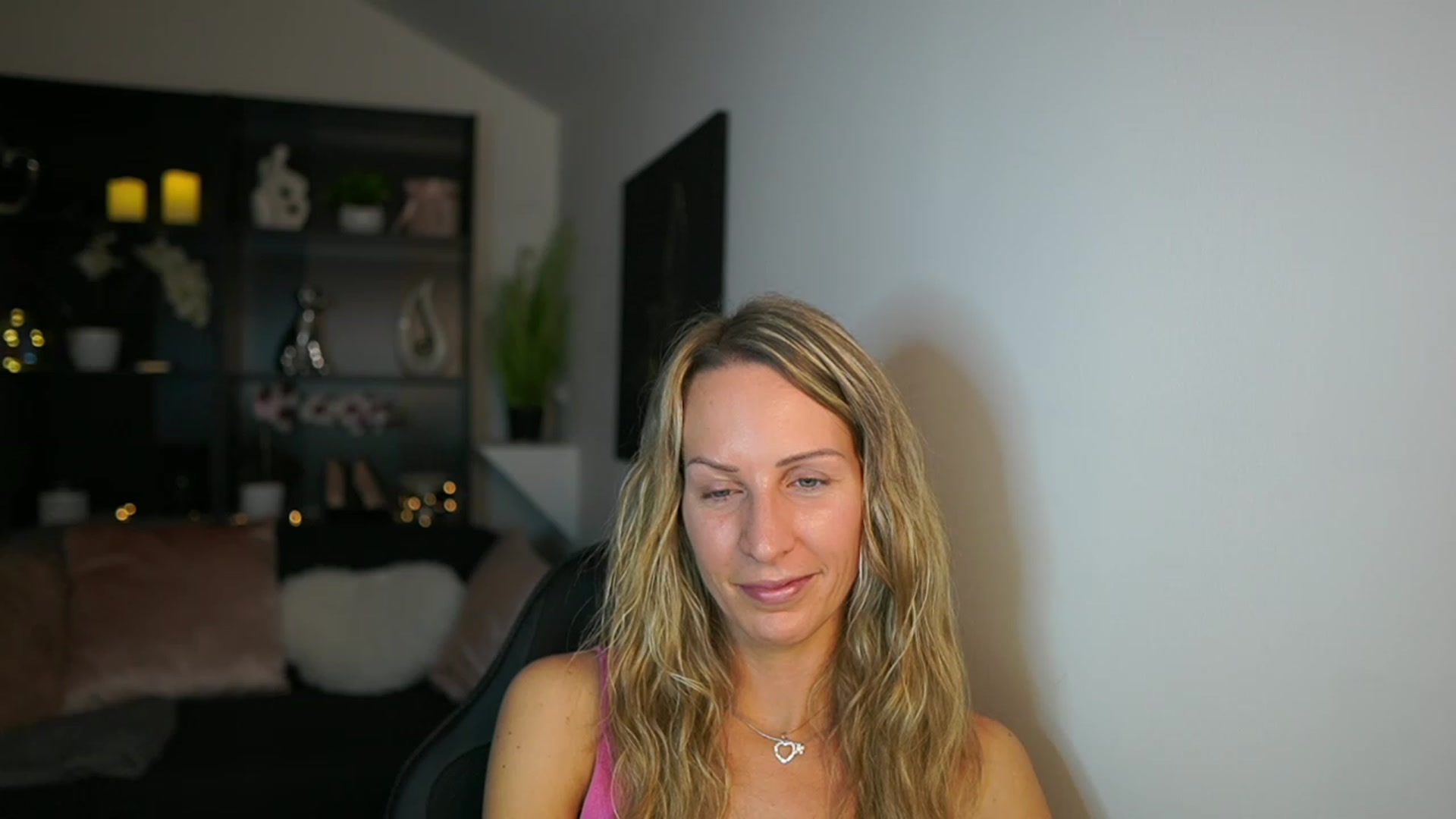 Gallery image thumbnail from Nikki__Sexx__'s myfreecams stream on, 11/09/2023, 16:55 image 4 of 20