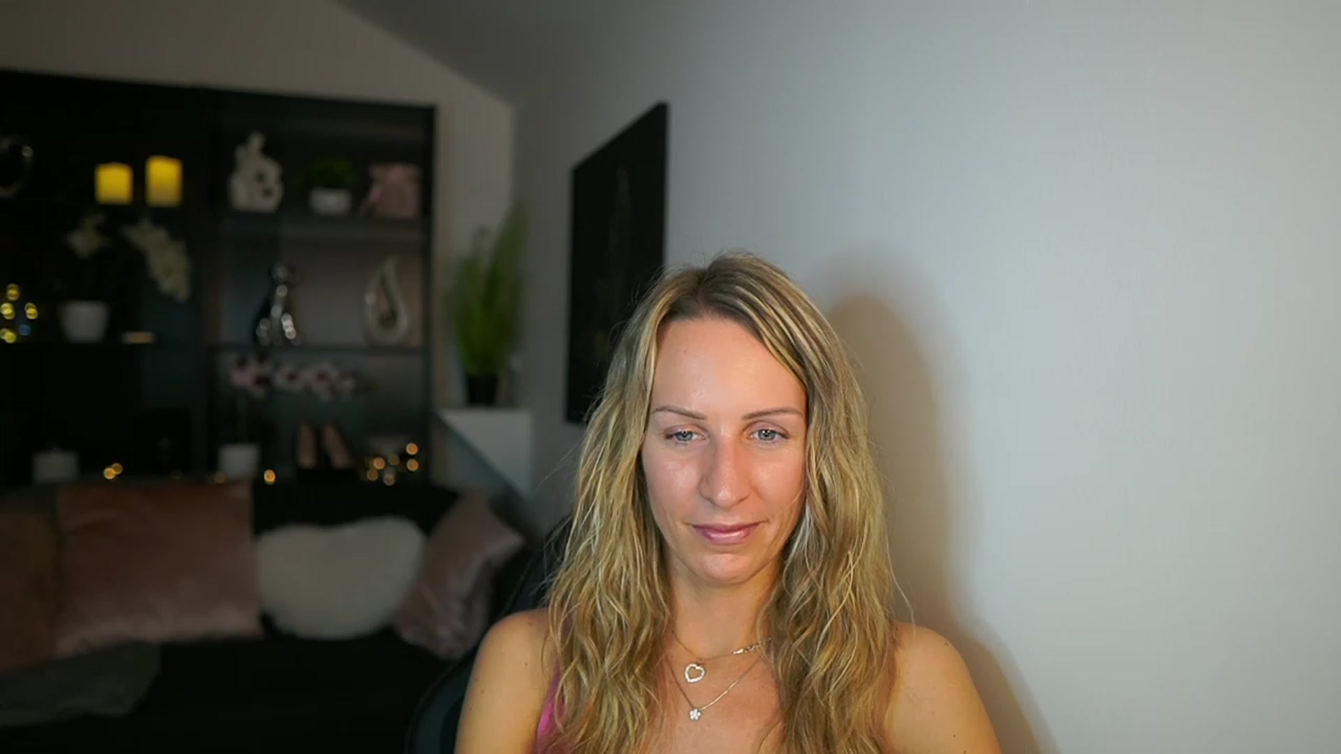 Gallery image thumbnail from Nikki__Sexx__'s myfreecams stream on, 11/09/2023, 18:44 image 12 of 20