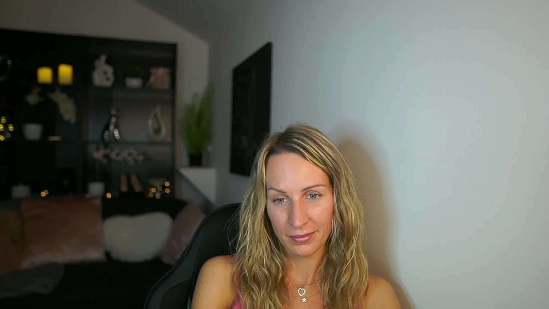 Gallery image thumbnail from Nikki__Sexx__'s myfreecams stream on, 11/09/2023, 18:44 image 20 of 20
