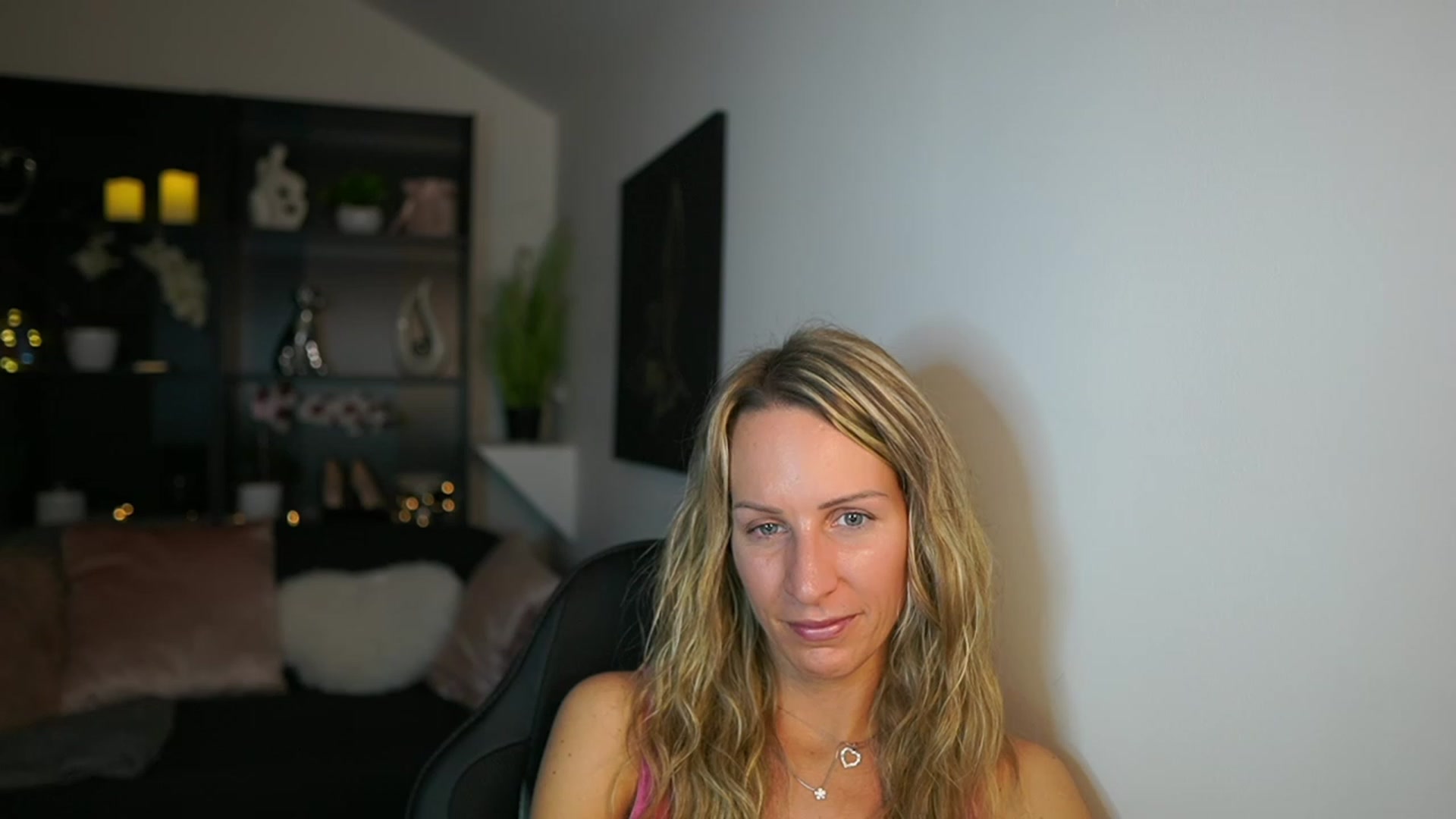 Gallery image thumbnail from Nikki__Sexx__'s myfreecams stream on, 11/09/2023, 18:44 image 9 of 20