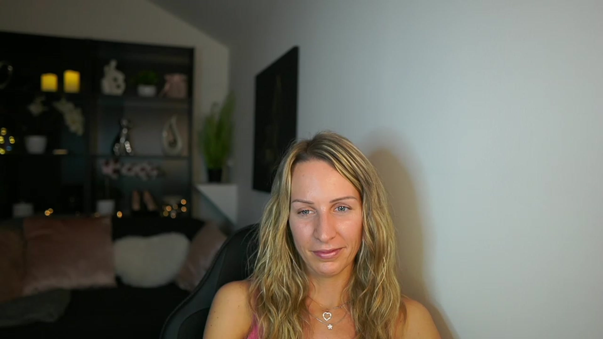 Gallery image thumbnail from Nikki__Sexx__'s myfreecams stream on, 11/09/2023, 18:44 image 18 of 20