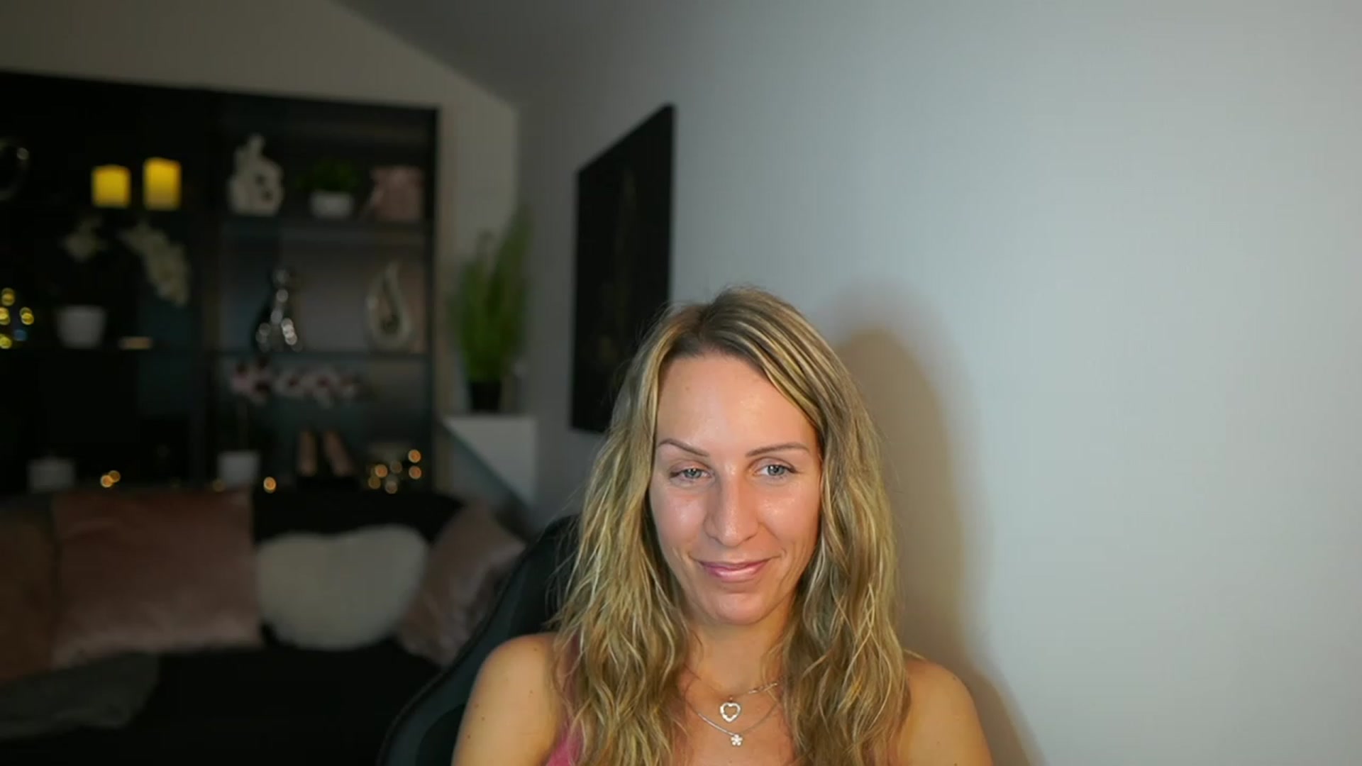 Gallery image thumbnail from Nikki__Sexx__'s myfreecams stream on, 11/09/2023, 18:44 image 17 of 20