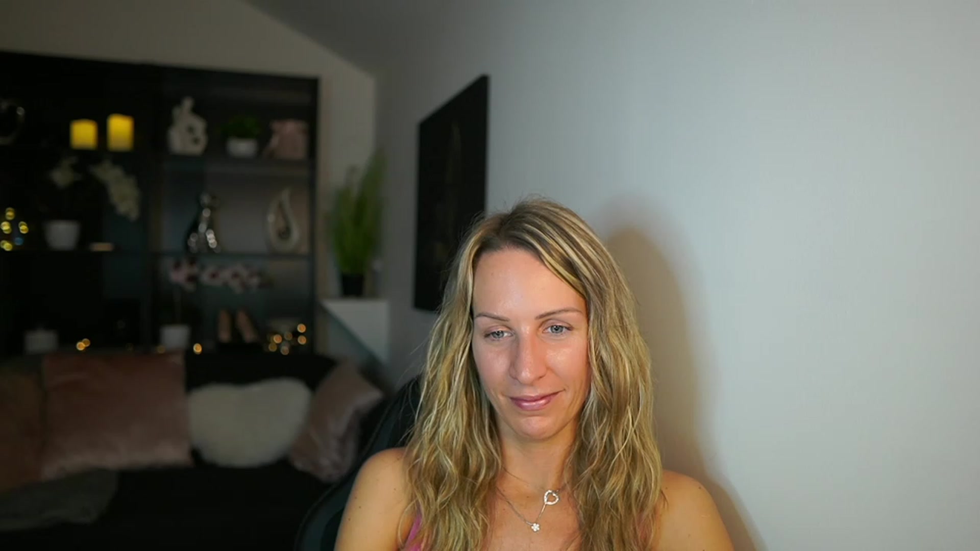 Gallery image thumbnail from Nikki__Sexx__'s myfreecams stream on, 11/09/2023, 18:44 image 5 of 20
