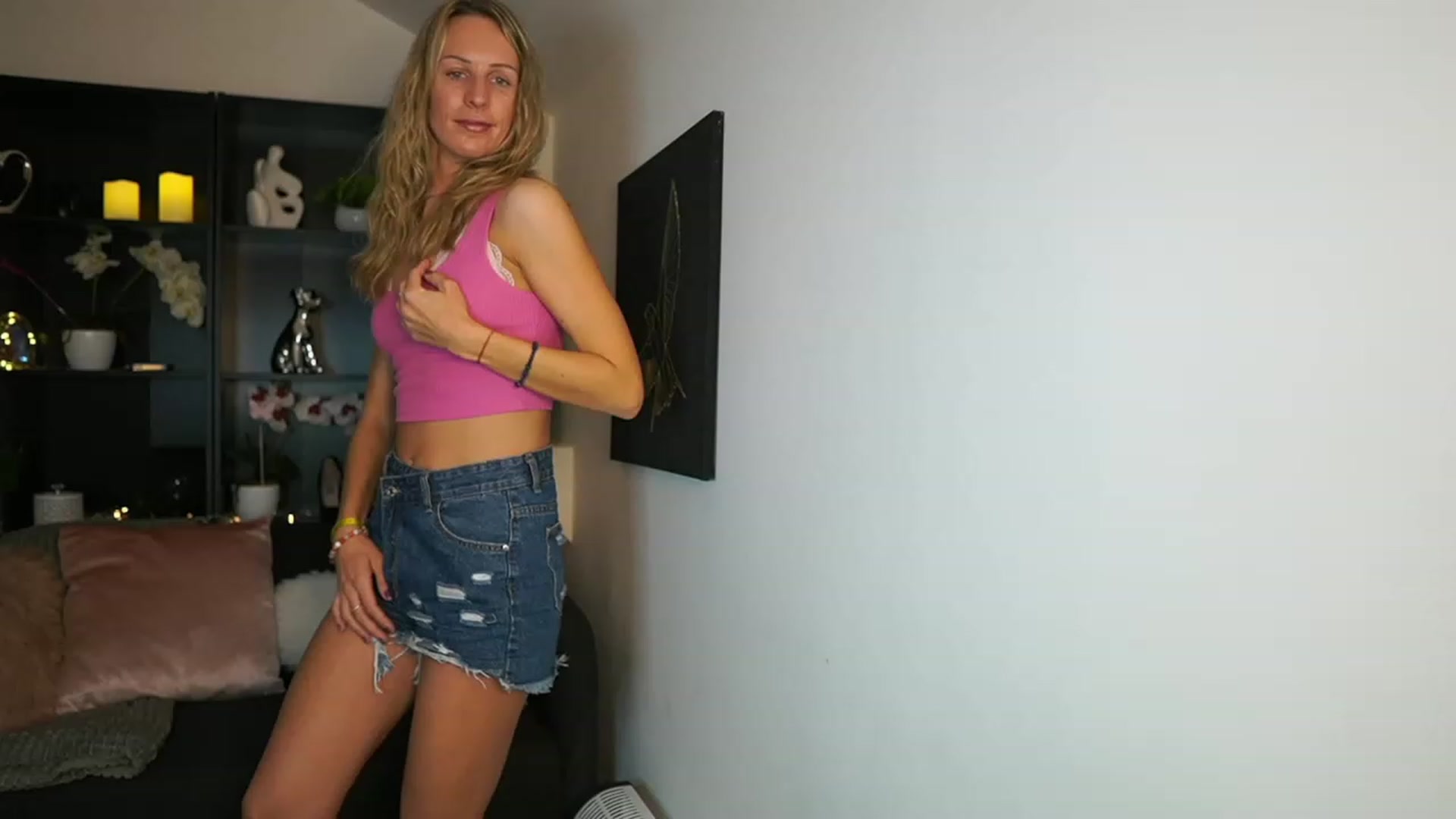 Gallery image thumbnail from Nikki__Sexx__'s myfreecams stream on, 11/09/2023, 18:44 image 2 of 20
