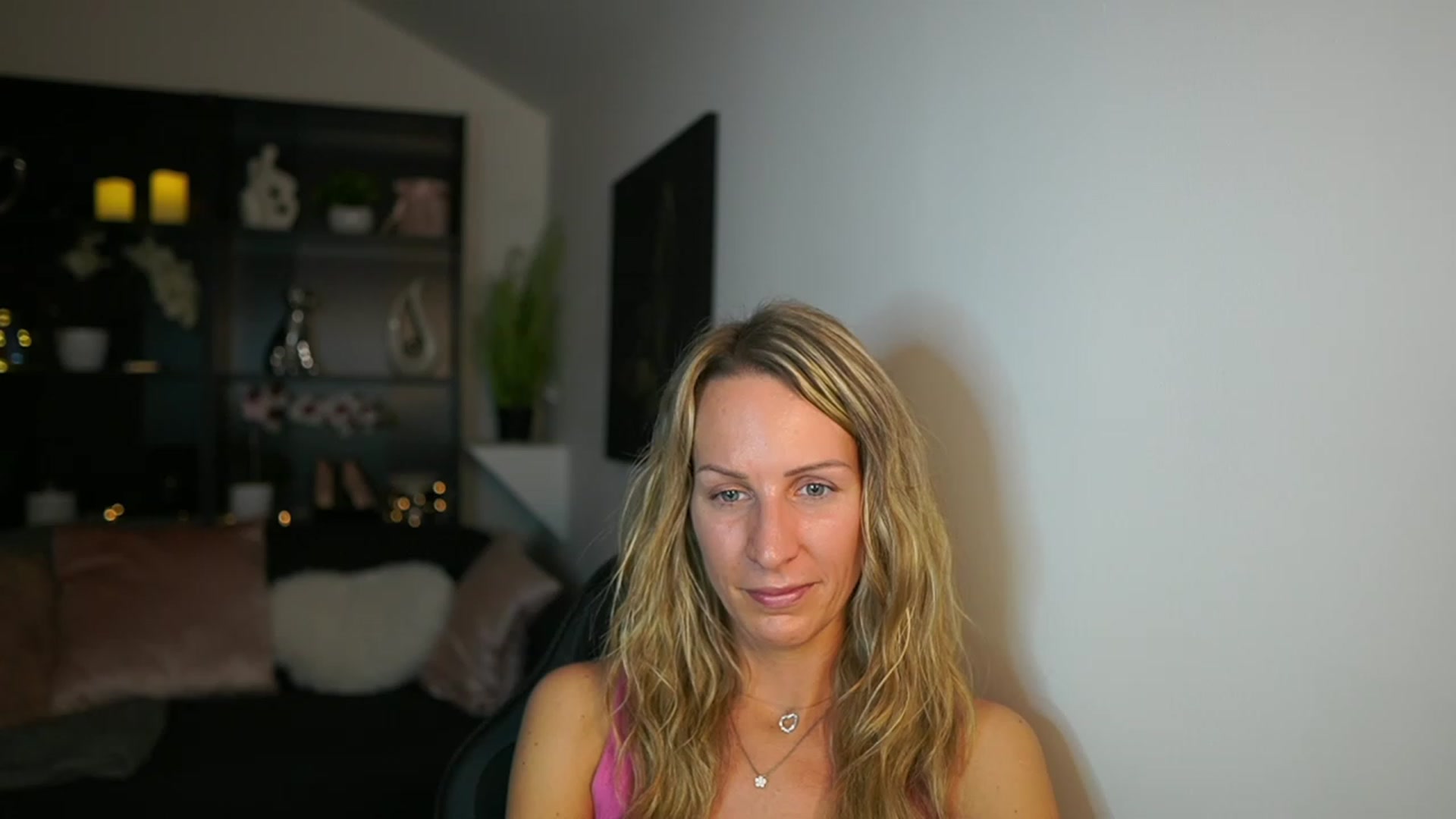Gallery image thumbnail from Nikki__Sexx__'s myfreecams stream on, 11/09/2023, 20:03 image 20 of 20