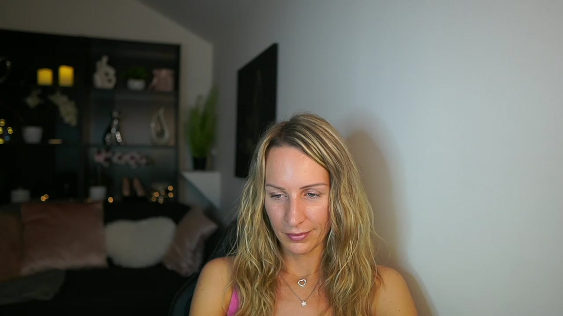Gallery image thumbnail from Nikki__Sexx__'s myfreecams stream on, 11/09/2023, 20:03 image 5 of 20