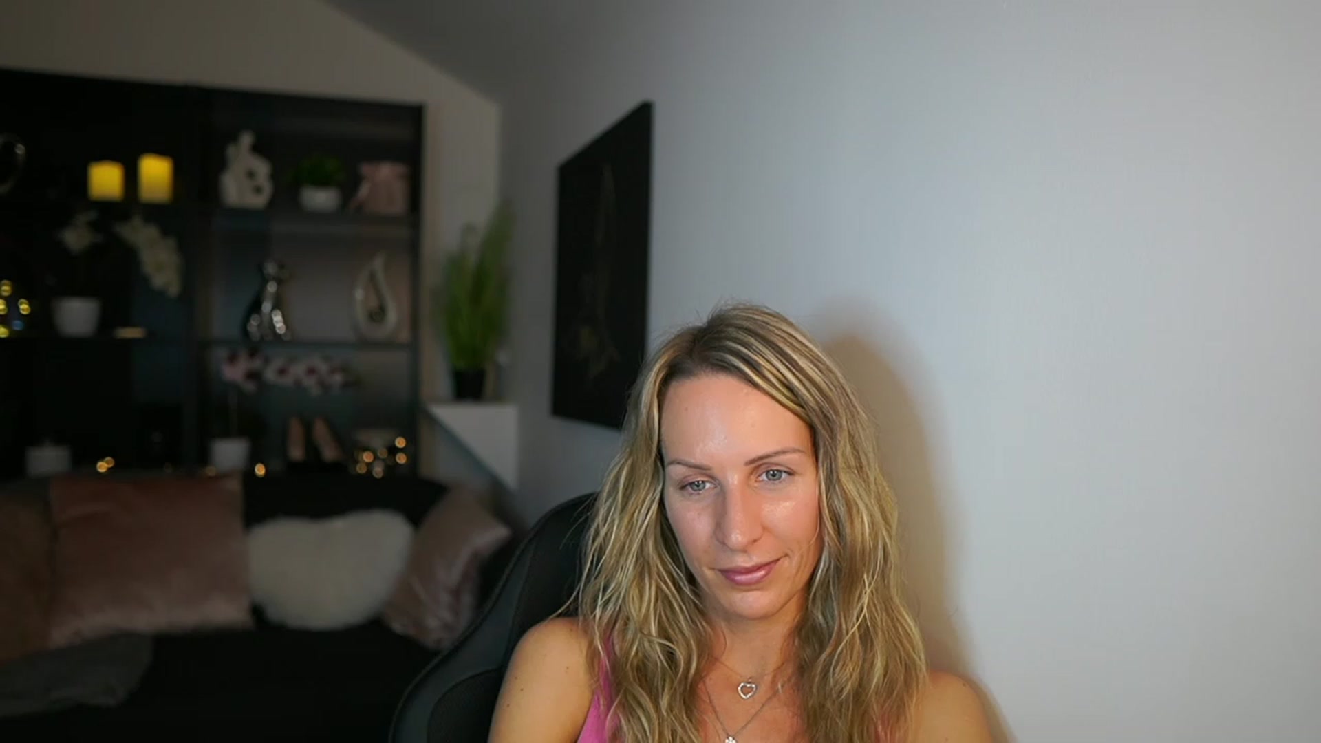 Gallery image thumbnail from Nikki__Sexx__'s myfreecams stream on, 11/09/2023, 20:03 image 10 of 20