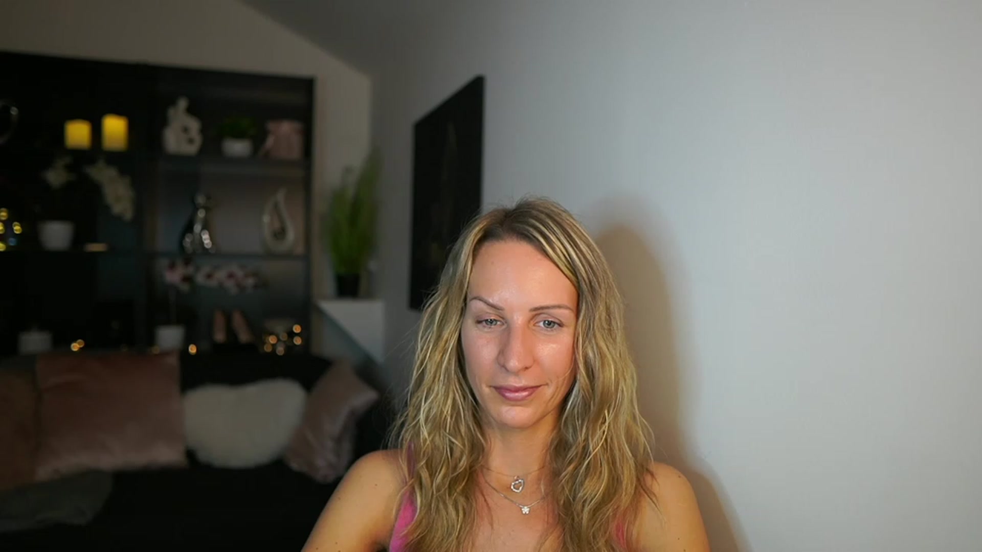 Gallery image thumbnail from Nikki__Sexx__'s myfreecams stream on, 11/09/2023, 20:03 image 13 of 20