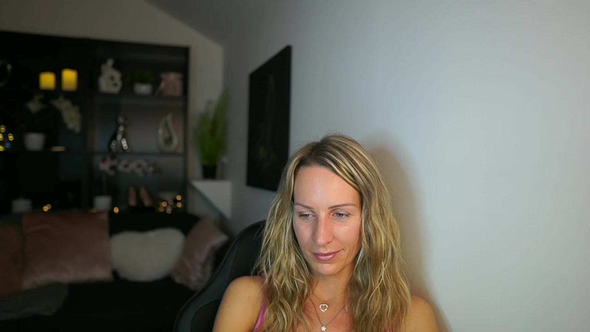 Gallery image thumbnail from Nikki__Sexx__'s myfreecams stream on, 11/09/2023, 20:03 image 9 of 20