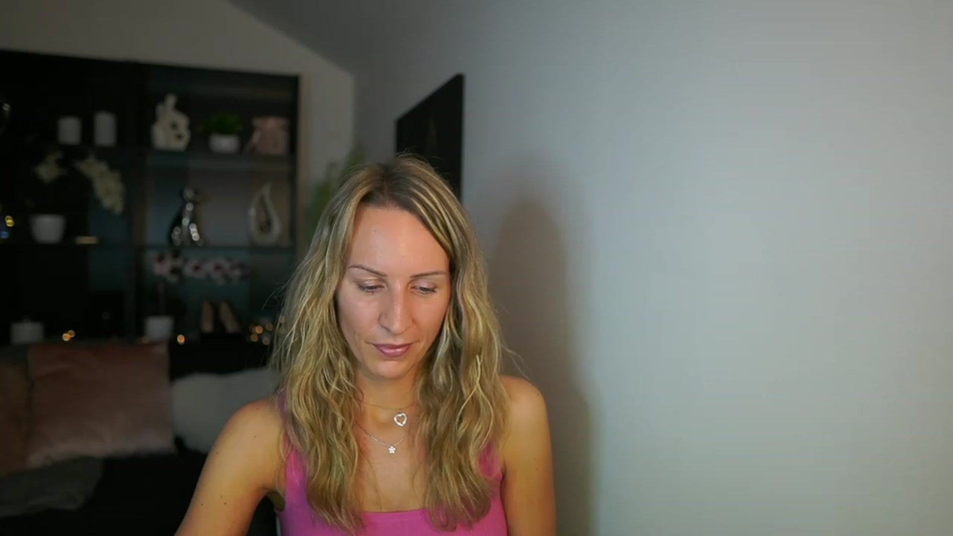 Gallery image thumbnail from Nikki__Sexx__'s myfreecams stream on, 11/09/2023, 23:09 image 15 of 20