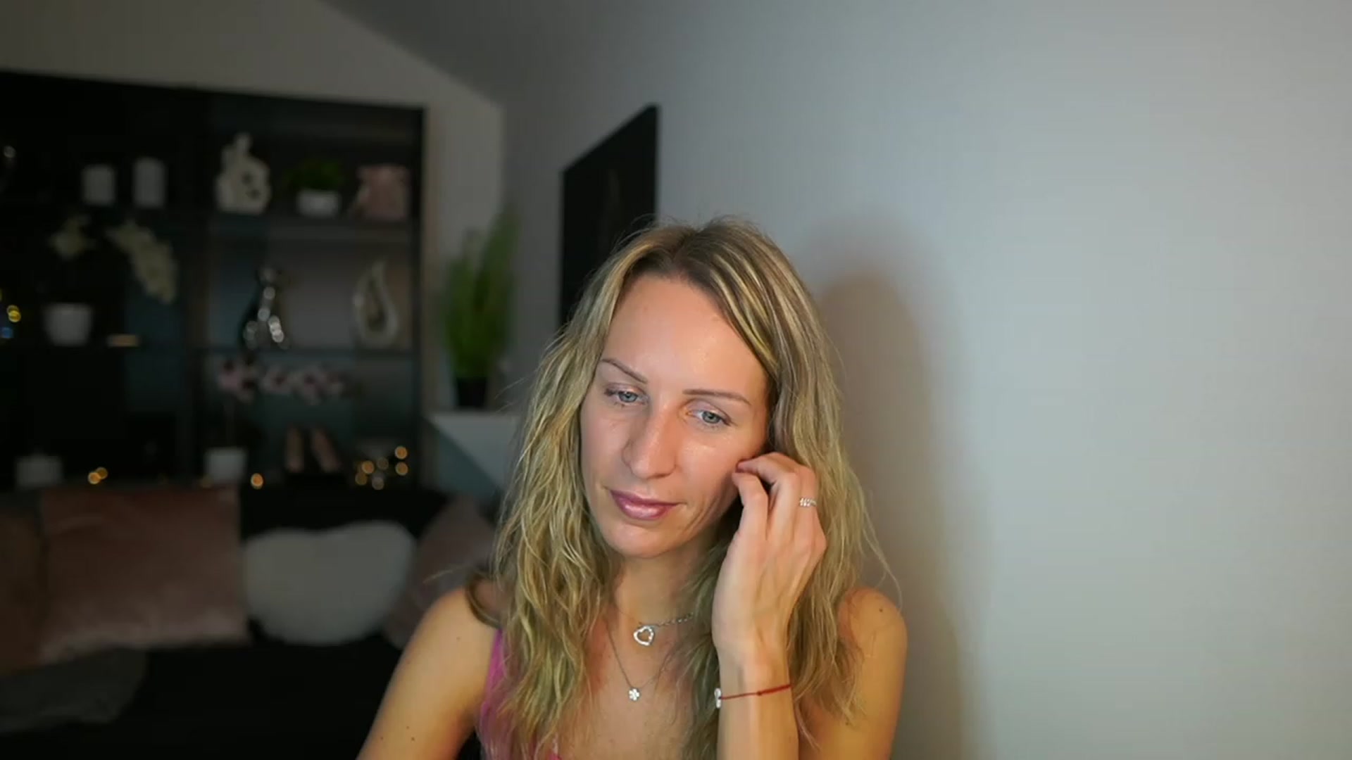 Gallery image thumbnail from Nikki__Sexx__'s myfreecams stream on, 11/09/2023, 23:09 image 1 of 20