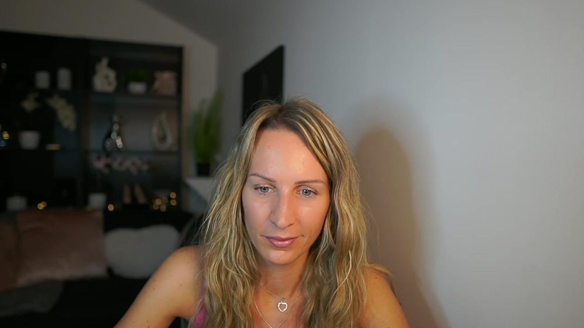 Gallery image thumbnail from Nikki__Sexx__'s myfreecams stream on, 11/09/2023, 23:09 image 12 of 20