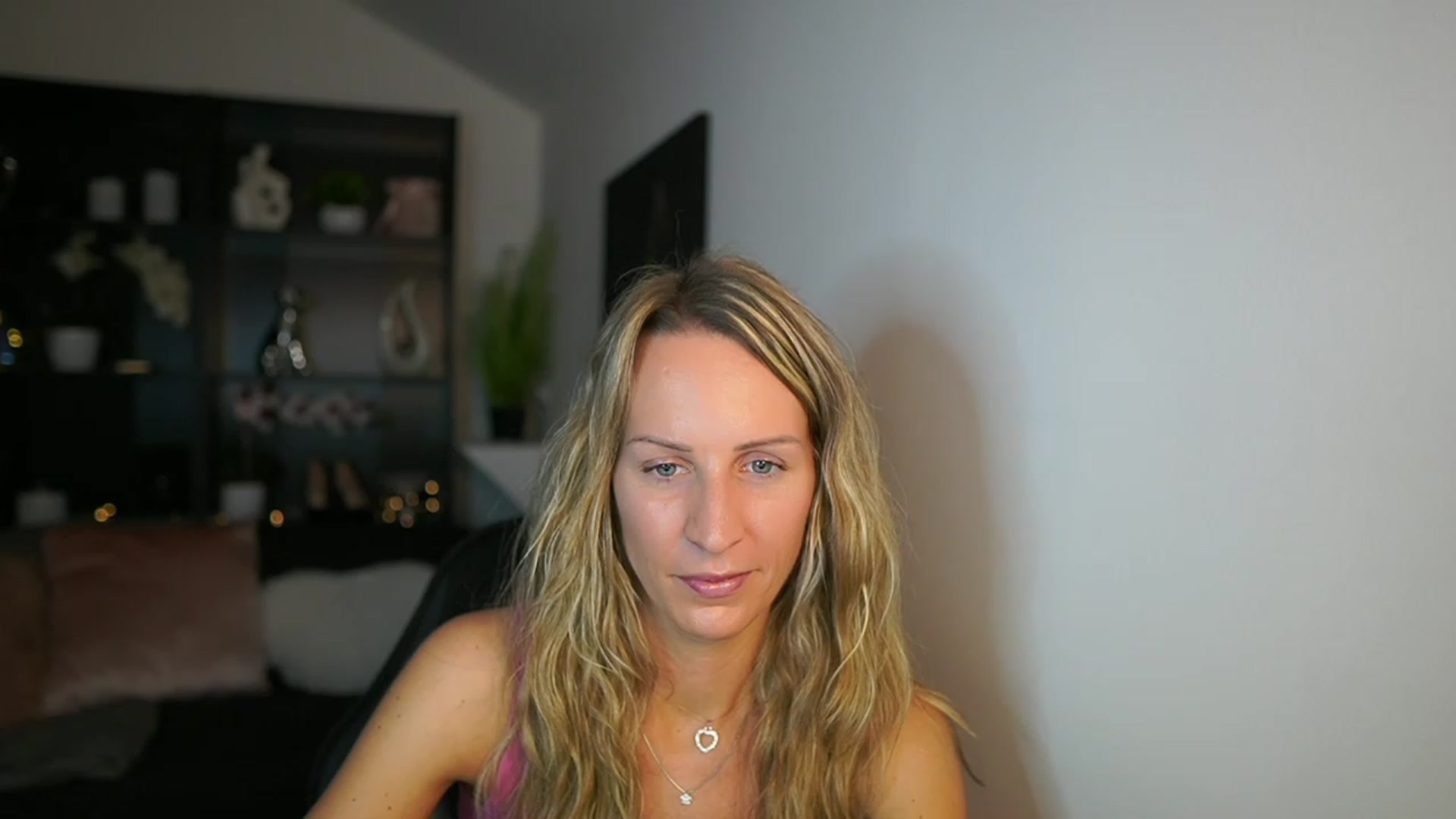 Gallery image thumbnail from Nikki__Sexx__'s myfreecams stream on, 11/09/2023, 23:09 image 13 of 20
