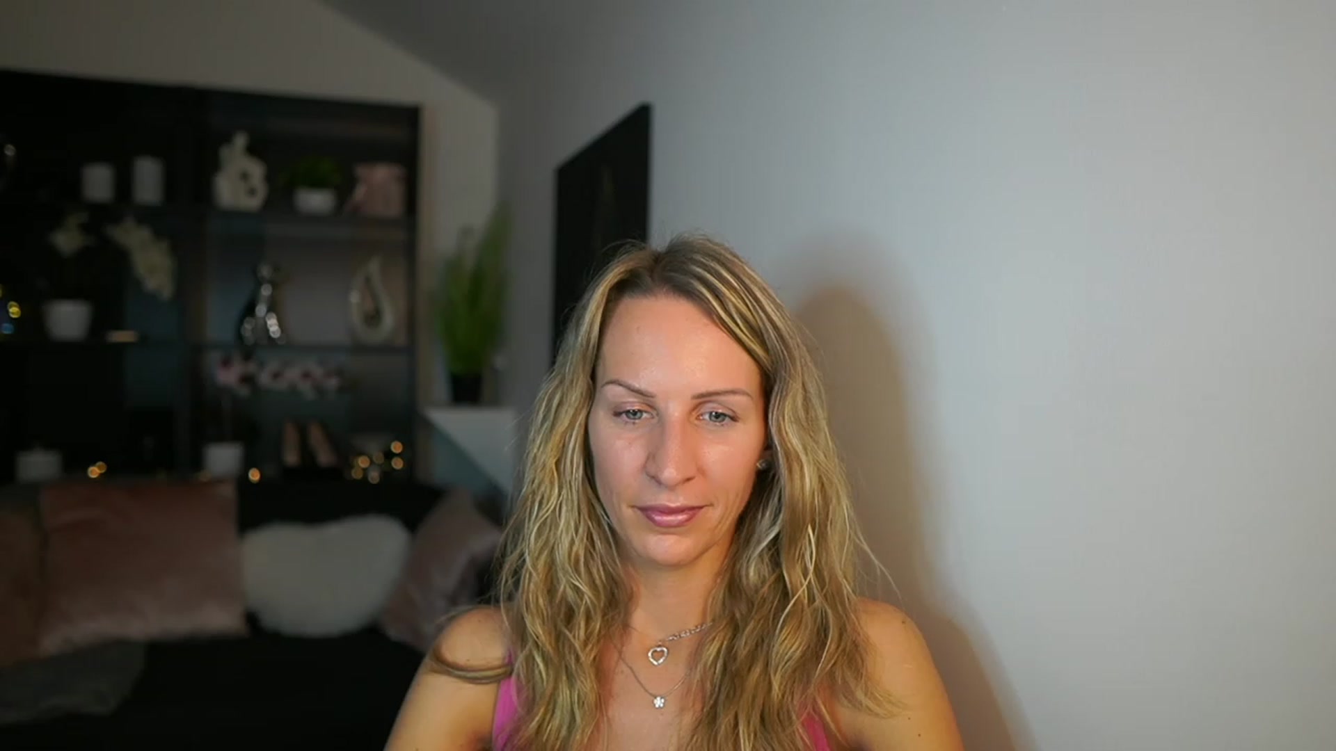 Gallery image thumbnail from Nikki__Sexx__'s myfreecams stream on, 11/09/2023, 23:09 image 2 of 20