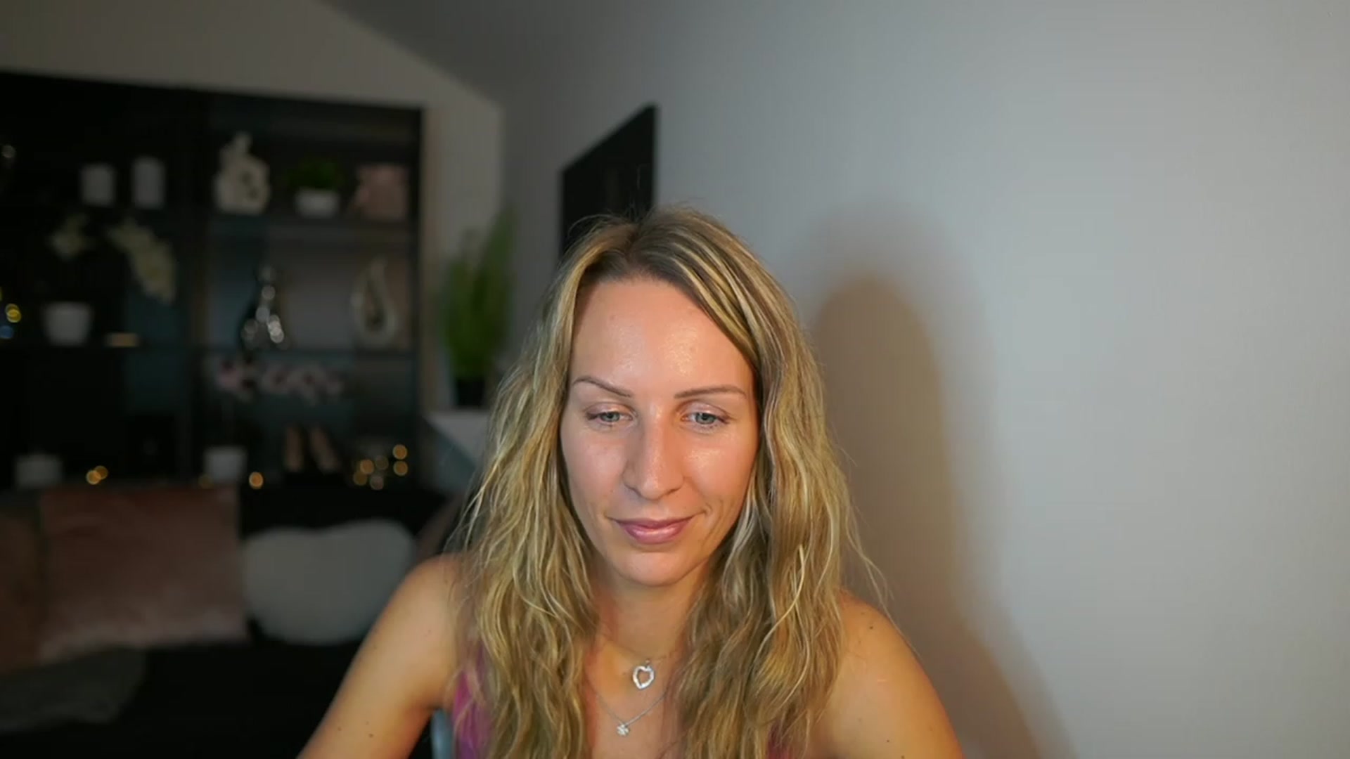 Gallery image thumbnail from Nikki__Sexx__'s myfreecams stream on, 11/09/2023, 23:09 image 14 of 20