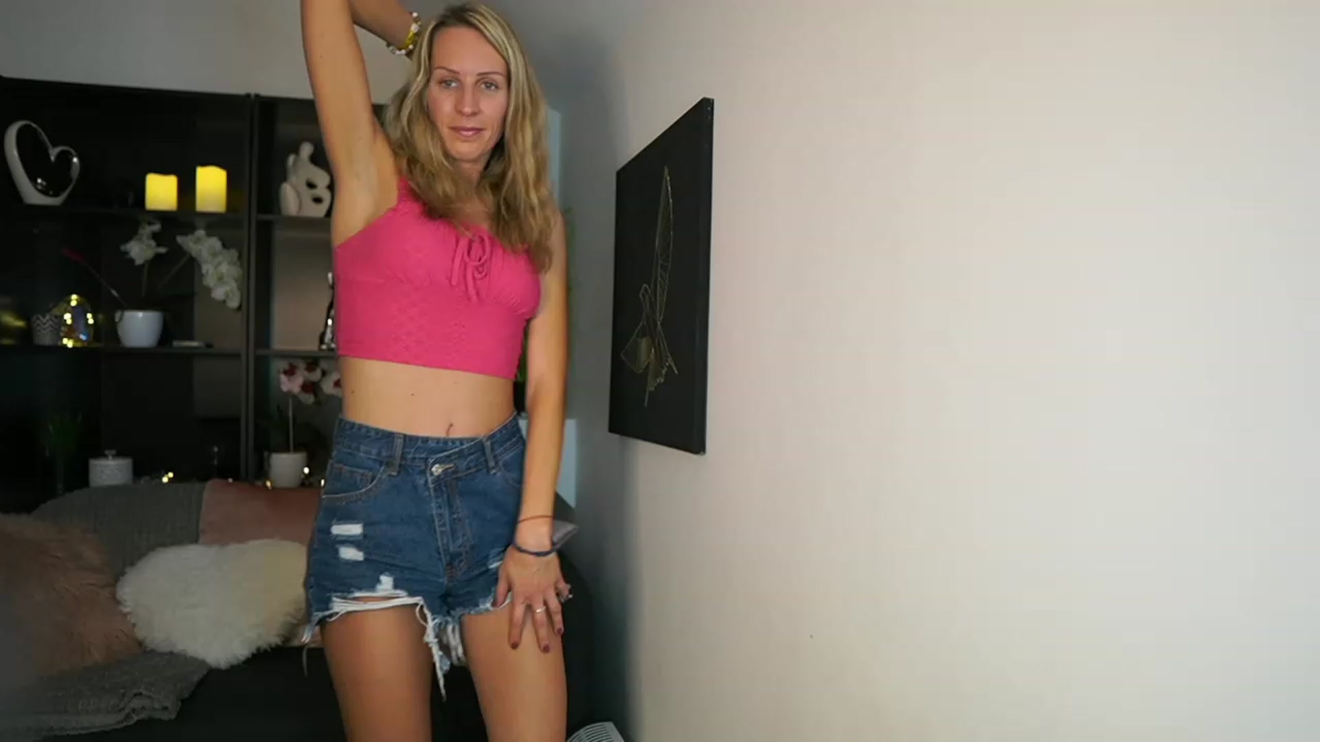 Gallery image thumbnail from Nikki__Sexx__'s myfreecams stream on, 11/14/2023, 19:22 image 3 of 20