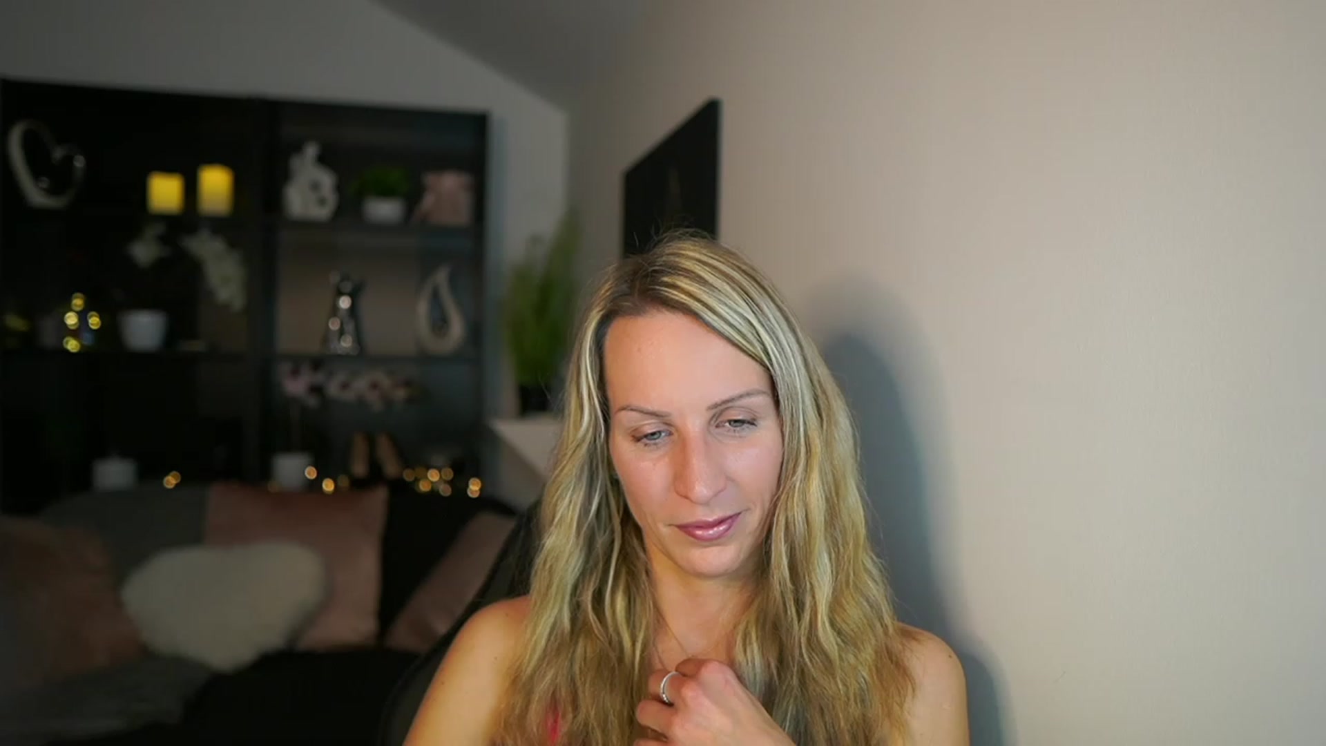 Gallery image thumbnail from Nikki__Sexx__'s myfreecams stream on, 11/14/2023, 19:22 image 20 of 20