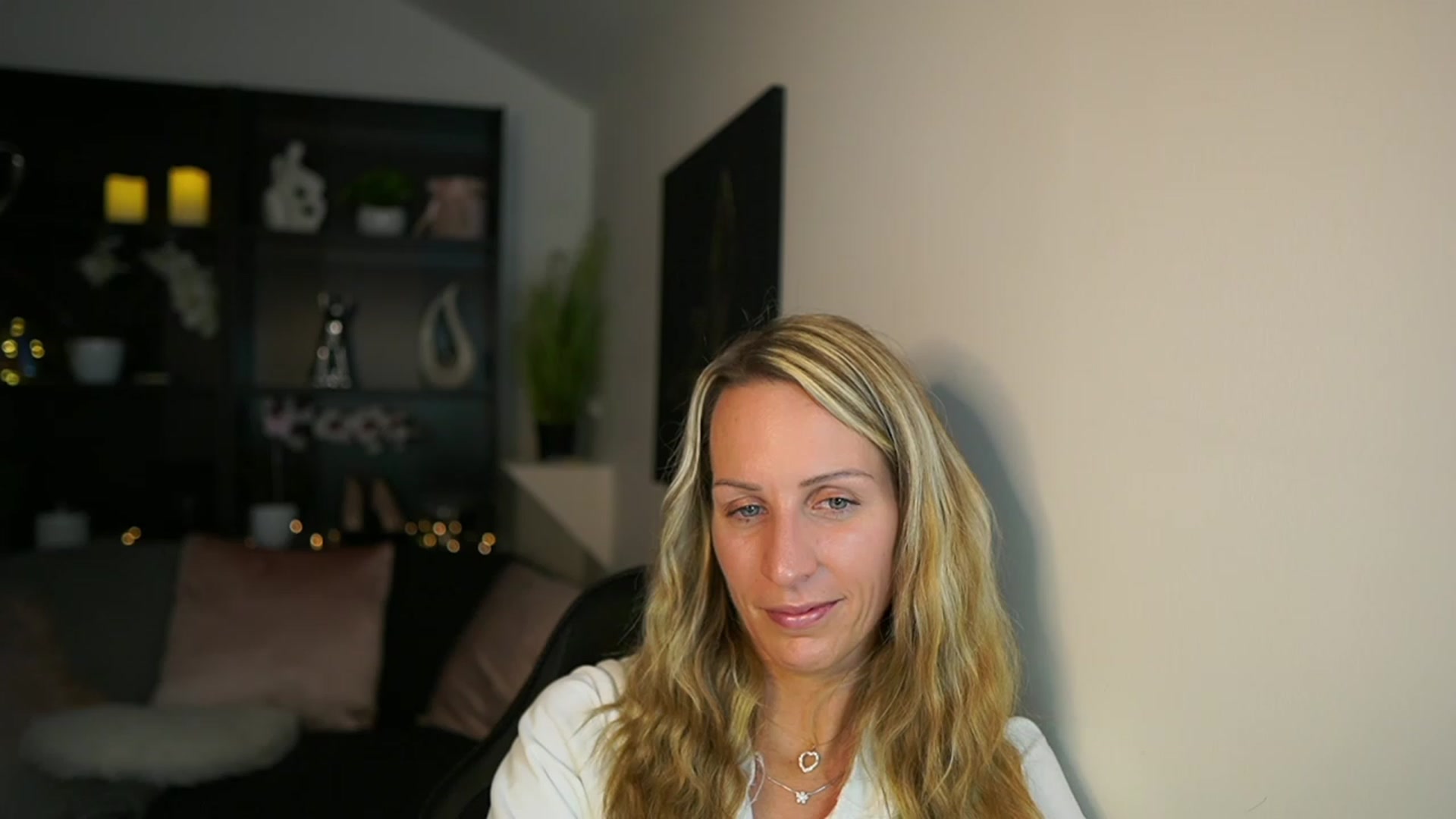 Gallery image thumbnail from Nikki__Sexx__'s myfreecams stream on, 11/16/2023, 22:56 image 2 of 20