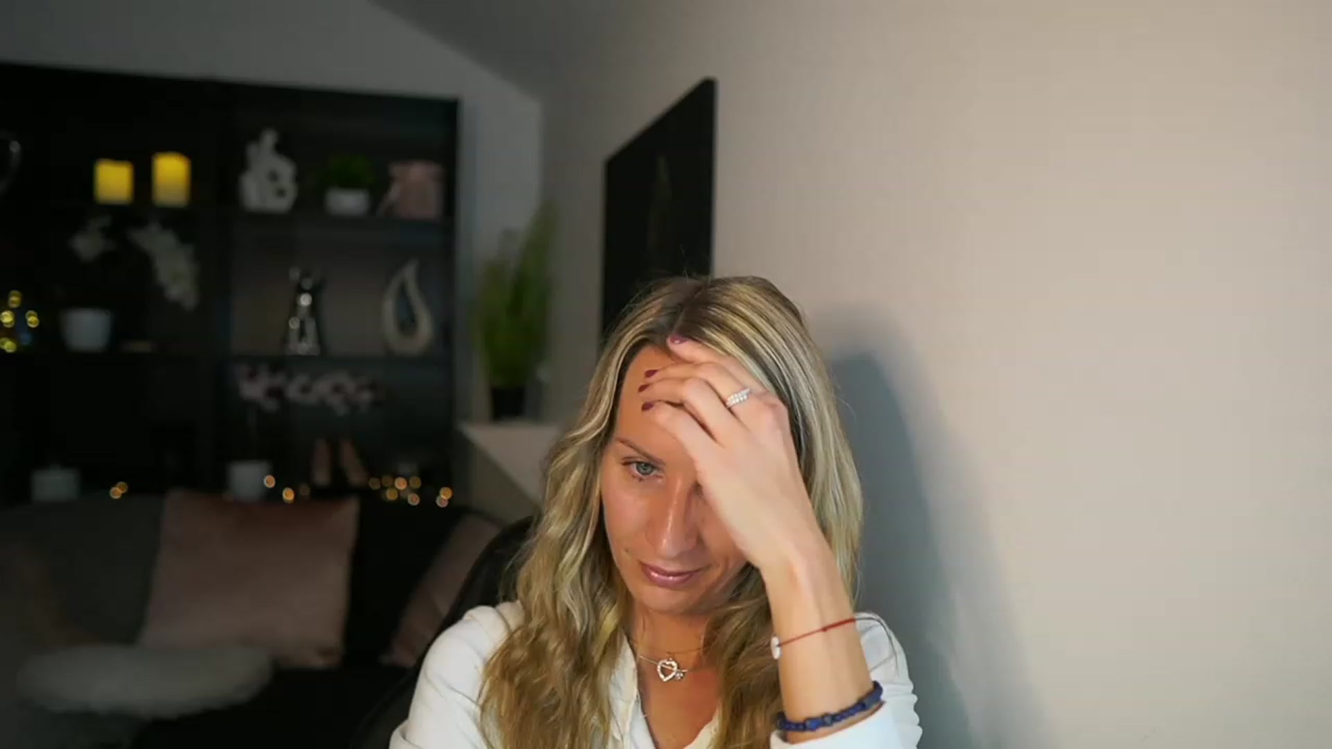 Gallery image thumbnail from Nikki__Sexx__'s myfreecams stream on, 11/16/2023, 22:56 image 10 of 20