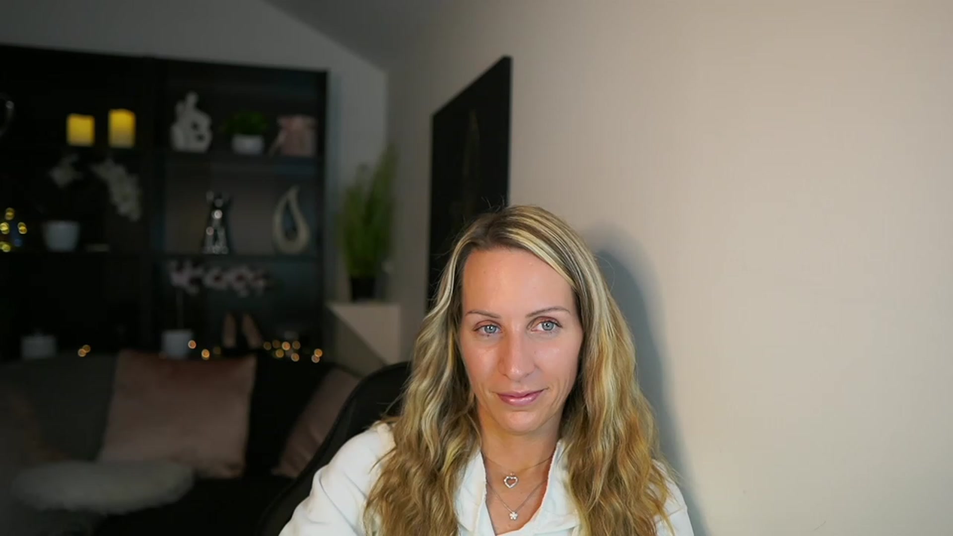 Gallery image thumbnail from Nikki__Sexx__'s myfreecams stream on, 11/16/2023, 22:56 image 18 of 20