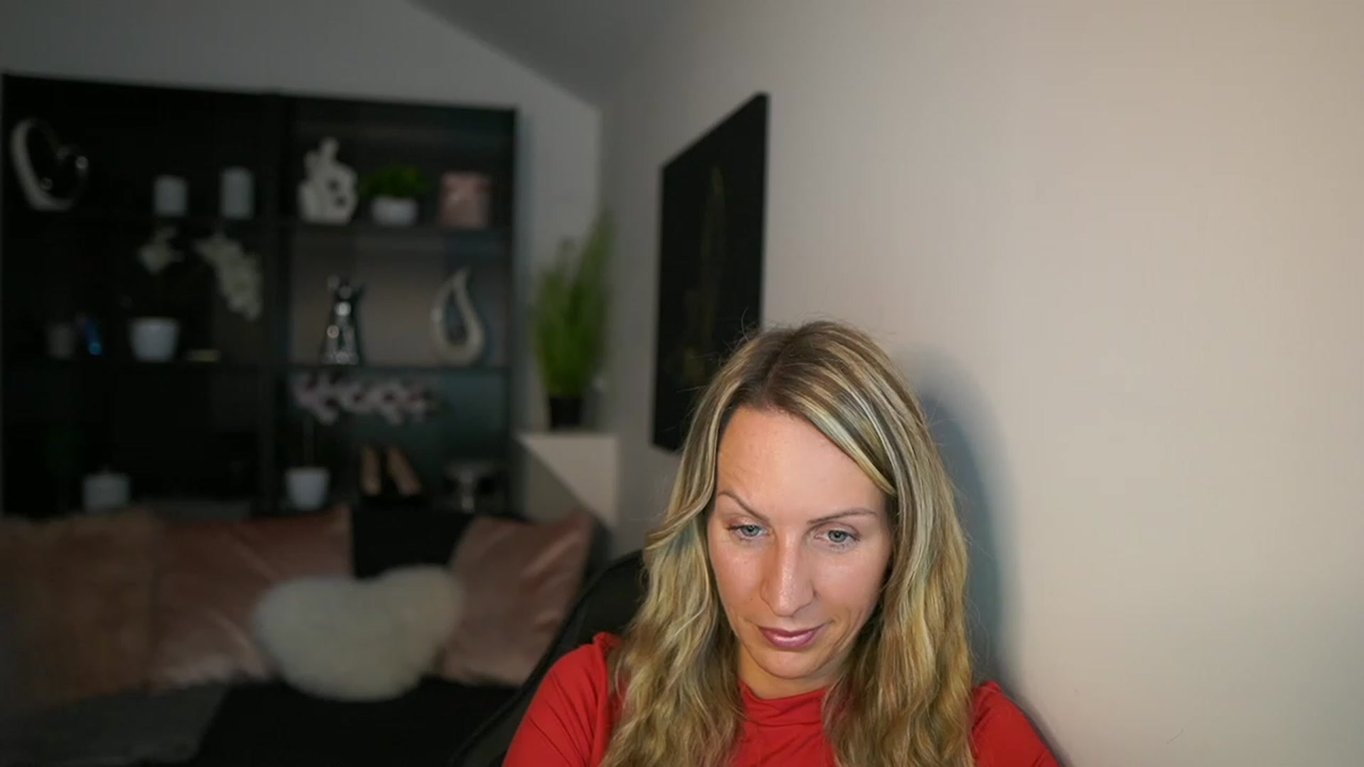 Gallery image thumbnail from Nikki__Sexx__'s myfreecams stream on, 11/20/2023, 20:39 image 14 of 20