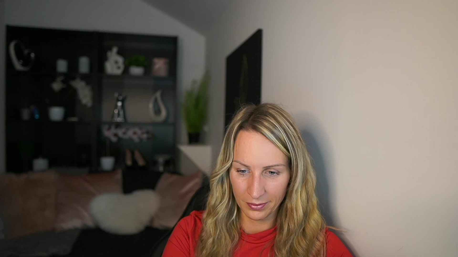 Gallery image thumbnail from Nikki__Sexx__'s myfreecams stream on, 11/20/2023, 20:39 image 2 of 20