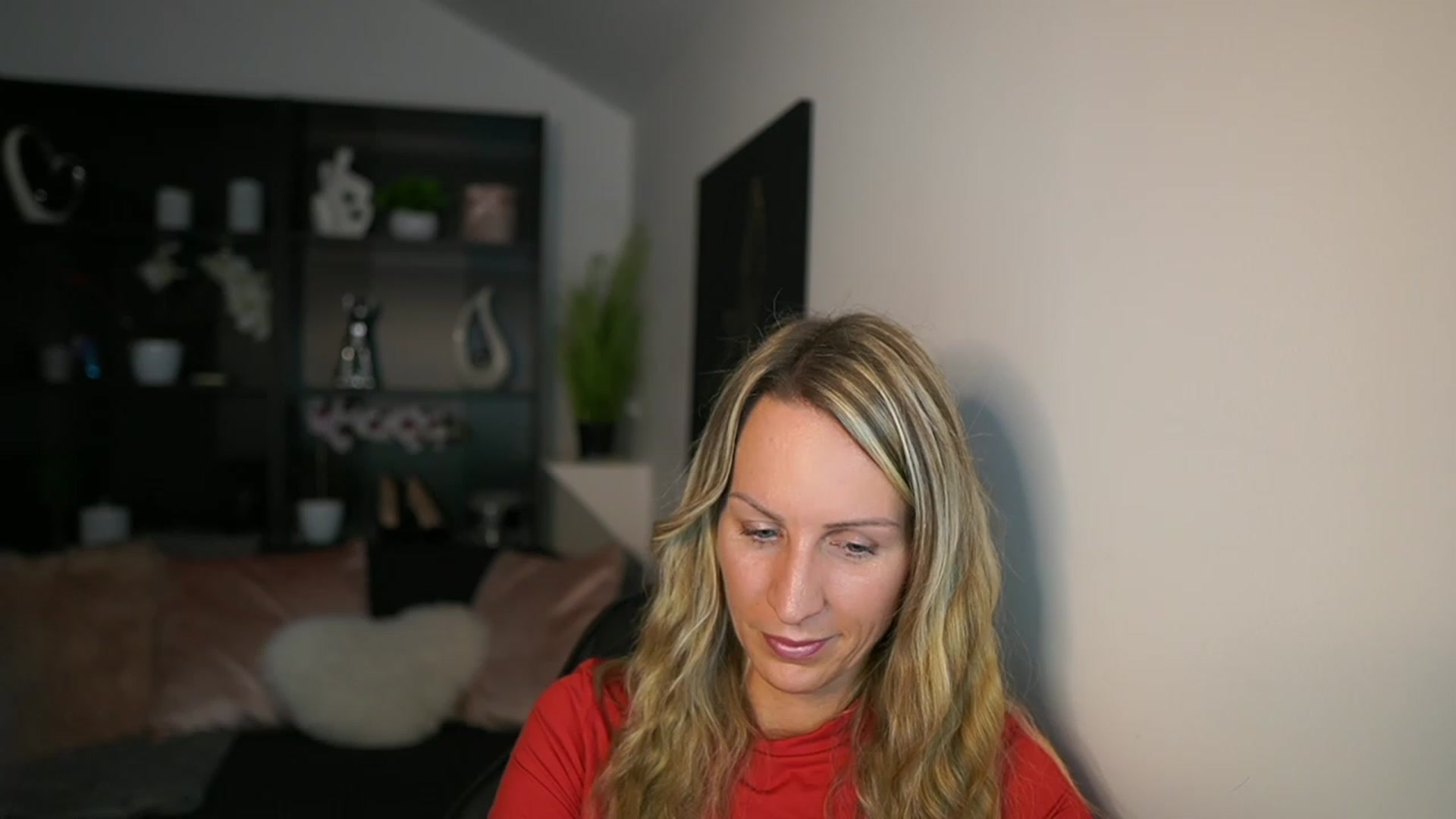 Gallery image thumbnail from Nikki__Sexx__'s myfreecams stream on, 11/20/2023, 20:39 image 15 of 20