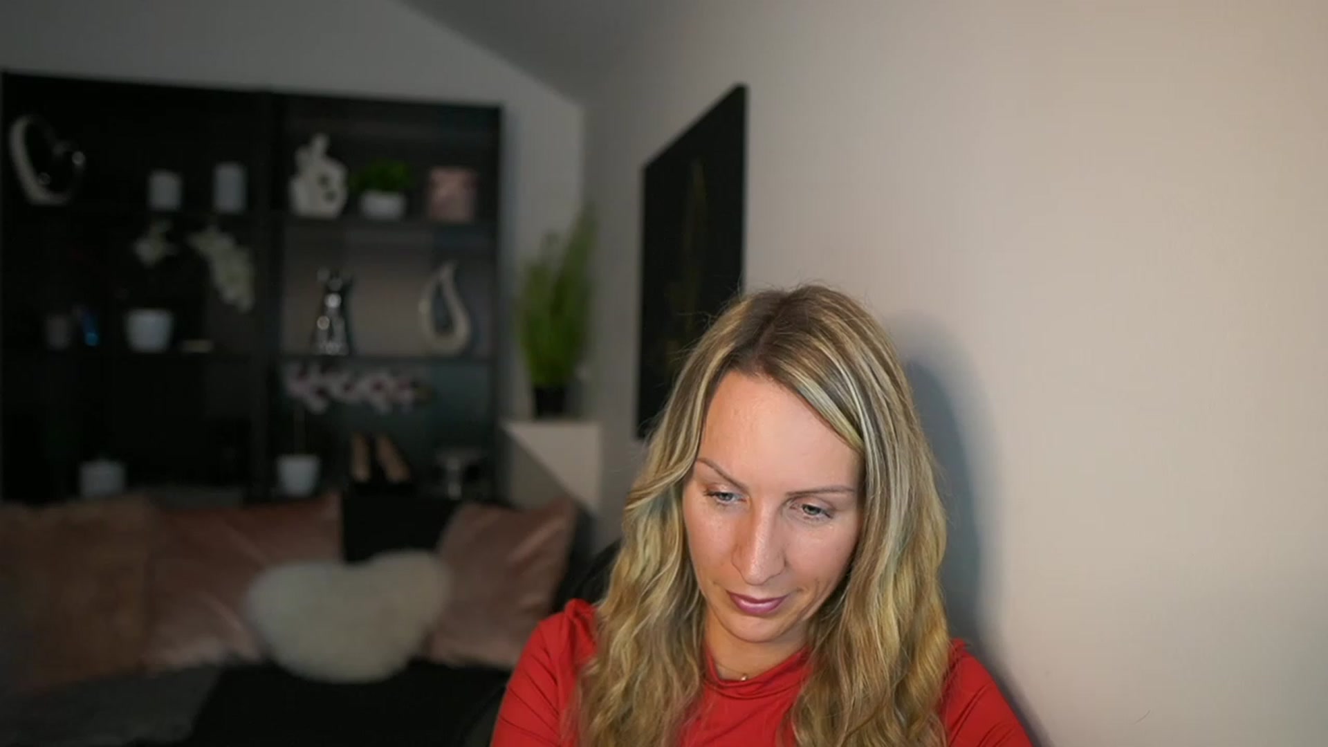 Gallery image thumbnail from Nikki__Sexx__'s myfreecams stream on, 11/20/2023, 20:39 image 8 of 20