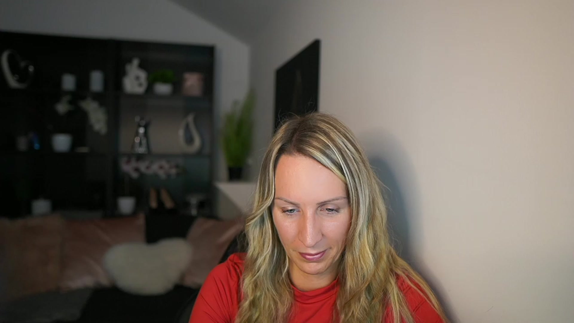 Gallery image thumbnail from Nikki__Sexx__'s myfreecams stream on, 11/20/2023, 20:39 image 18 of 20