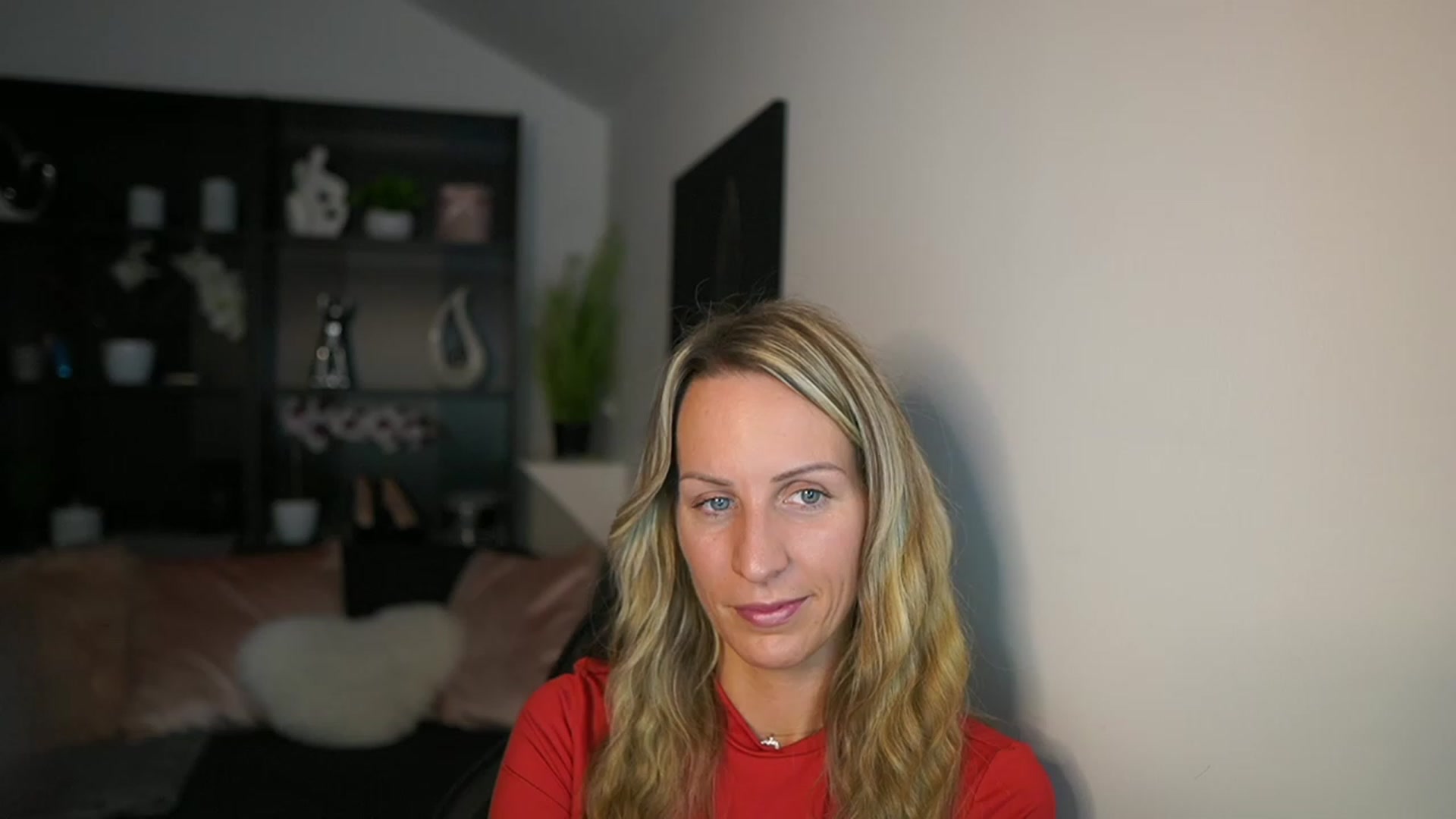 Gallery image thumbnail from Nikki__Sexx__'s myfreecams stream on, 11/20/2023, 23:07 image 16 of 20