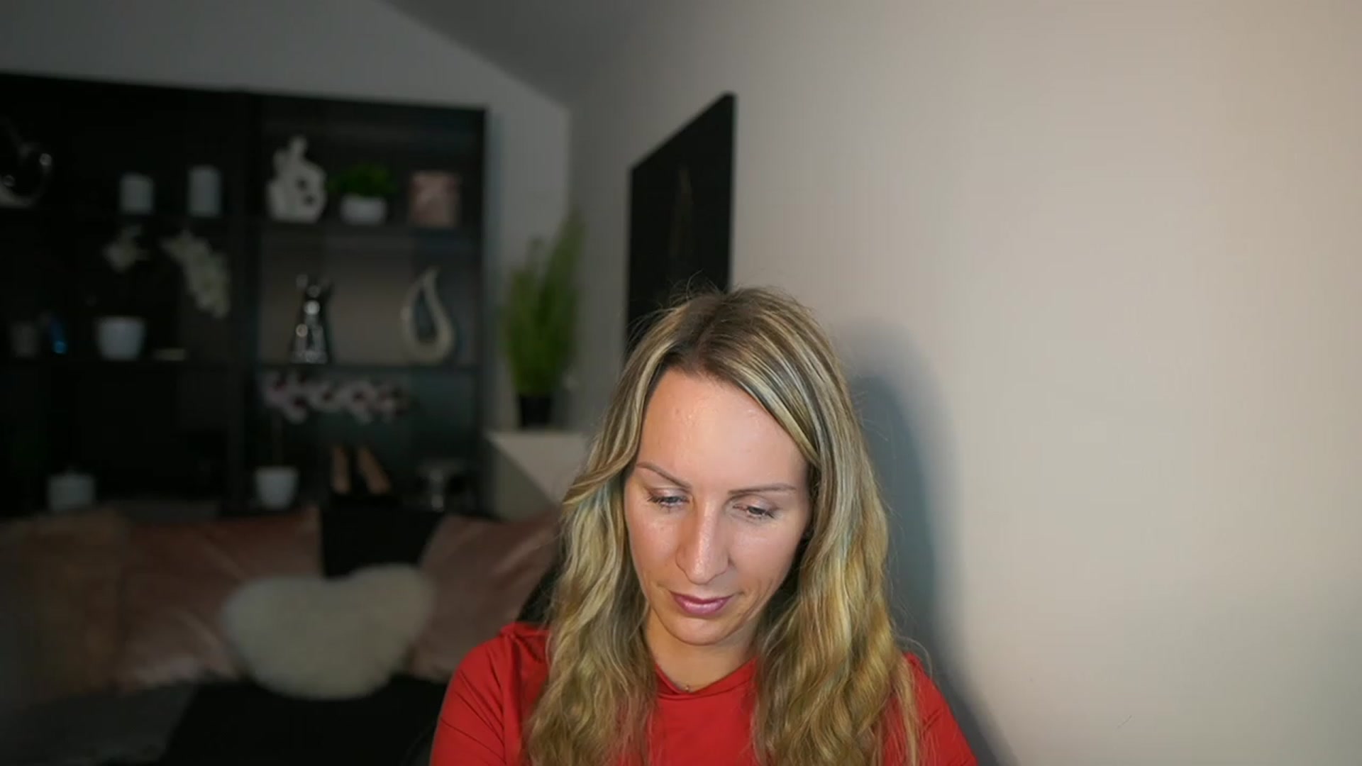 Gallery image thumbnail from Nikki__Sexx__'s myfreecams stream on, 11/20/2023, 23:07 image 18 of 20