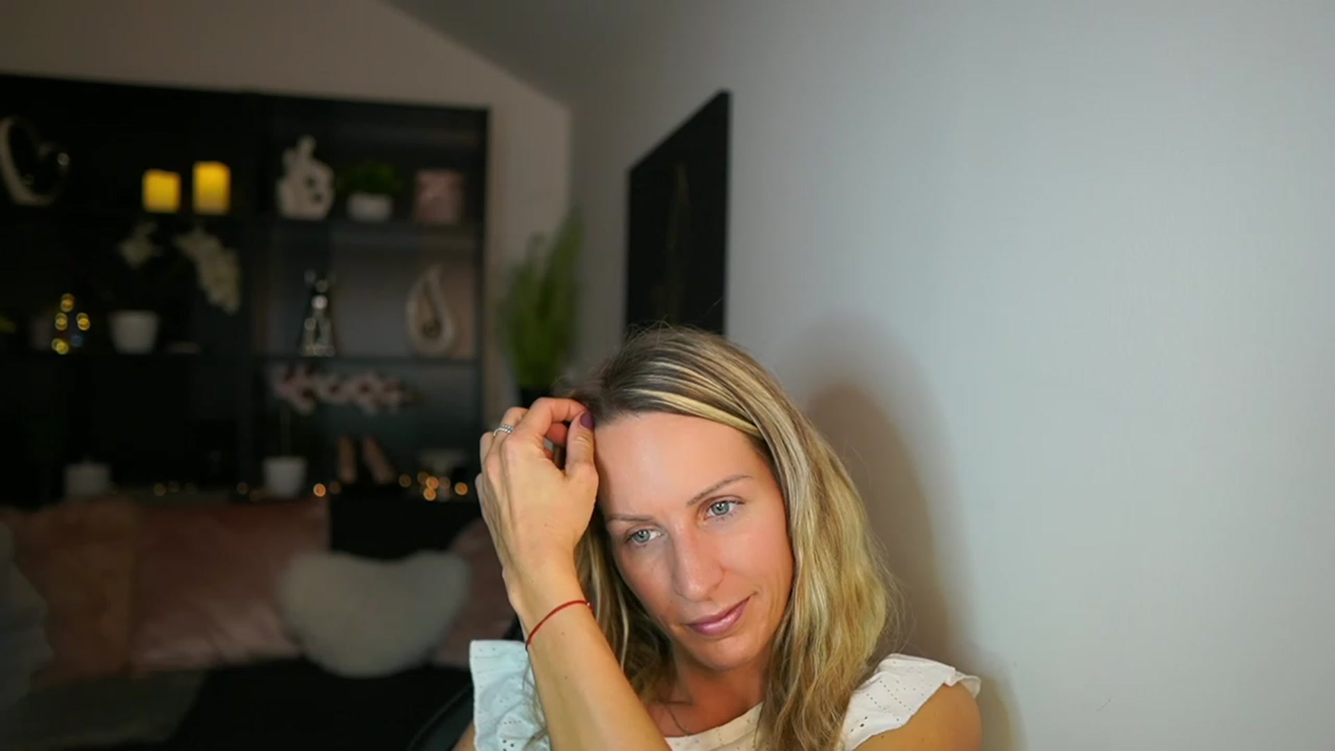 Gallery image thumbnail from Nikki__Sexx__'s myfreecams stream on, 11/21/2023, 22:14 image 18 of 20