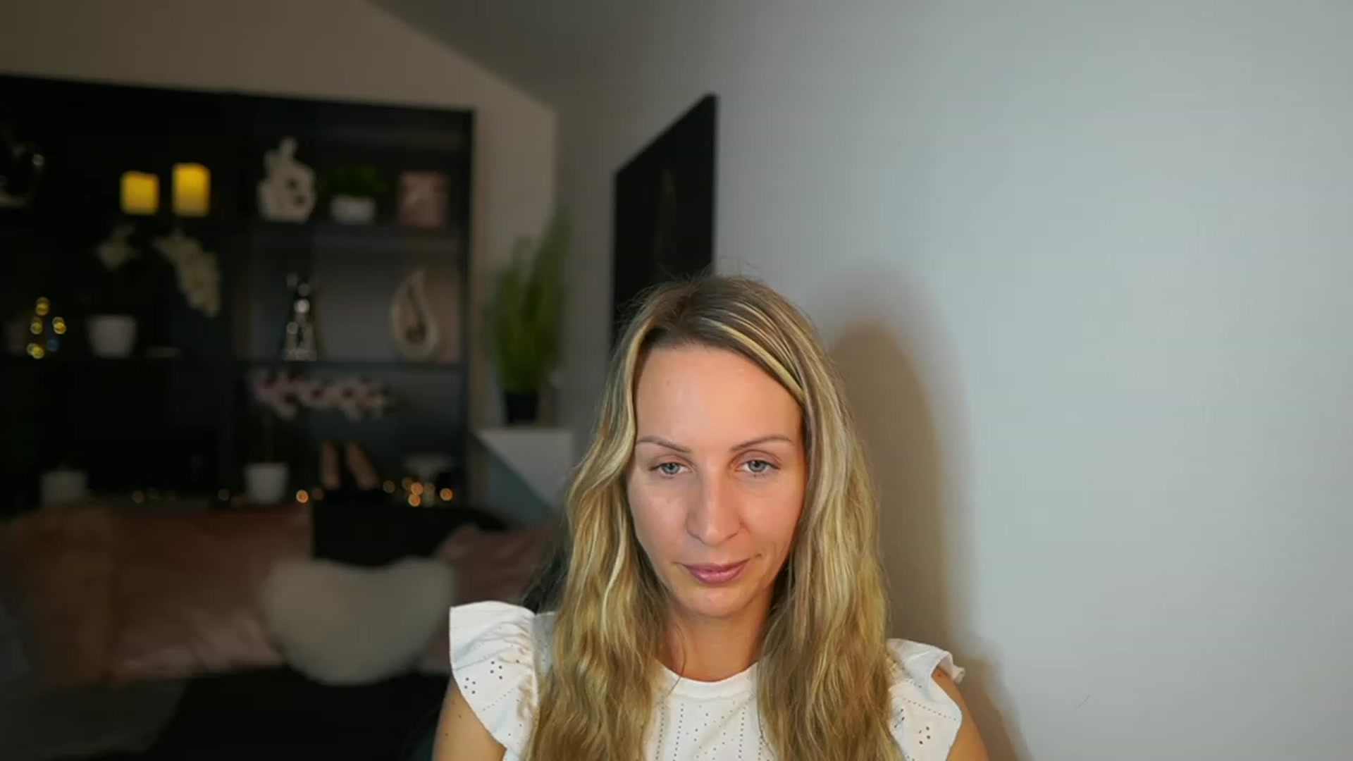 Gallery image thumbnail from Nikki__Sexx__'s myfreecams stream on, 11/22/2023, 24:00 image 3 of 20