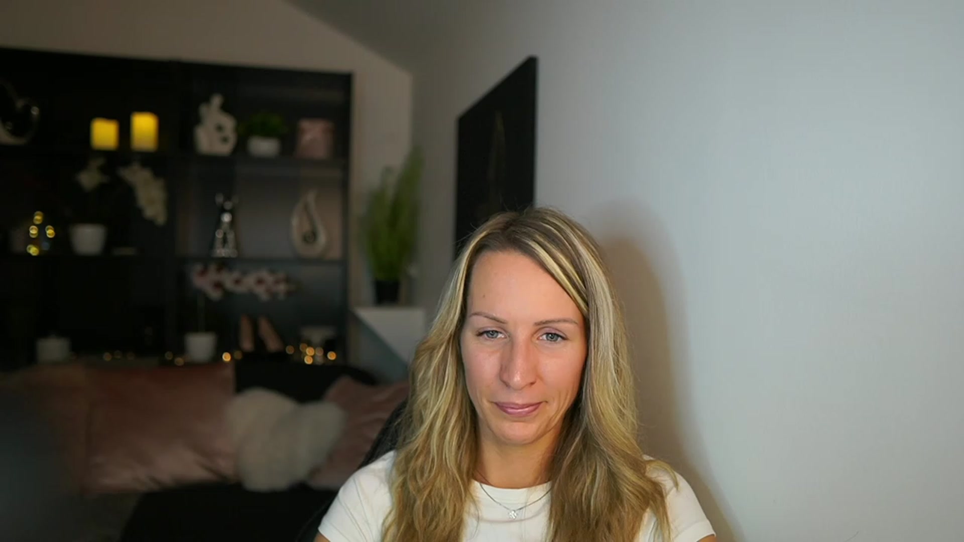 Gallery image thumbnail from Nikki__Sexx__'s myfreecams stream on, 11/23/2023, 20:31 image 2 of 20