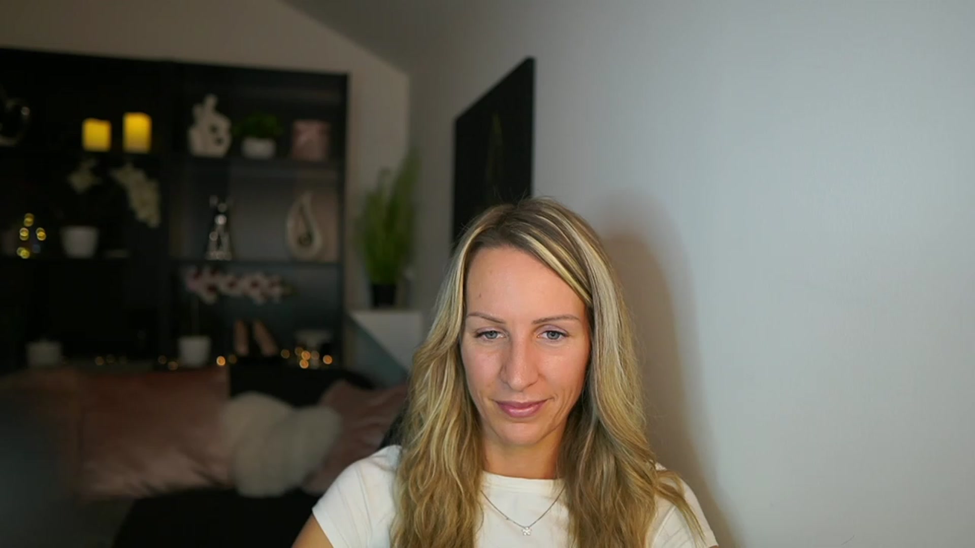 Gallery image thumbnail from Nikki__Sexx__'s myfreecams stream on, 11/23/2023, 20:55 image 12 of 20