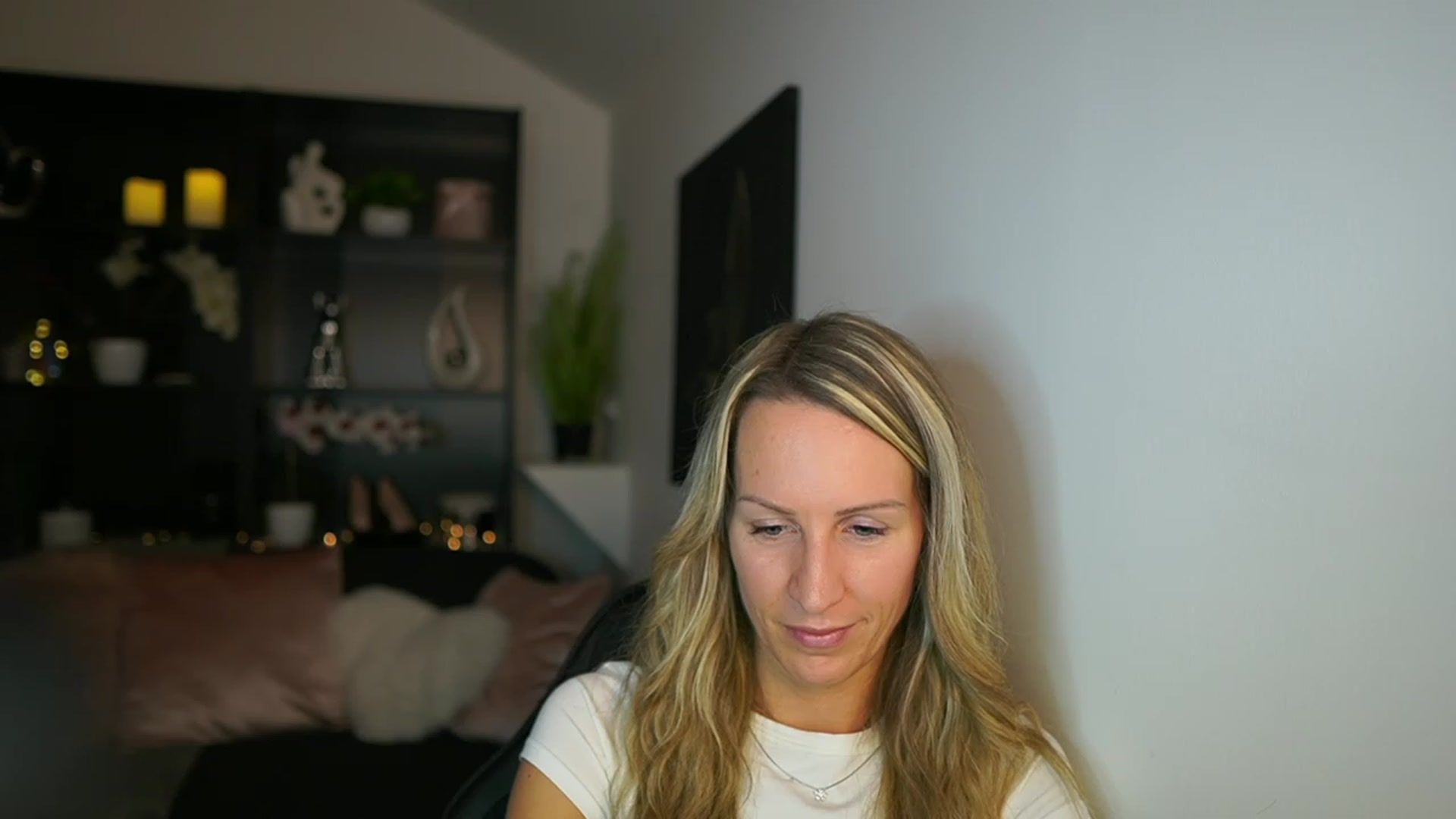 Gallery image thumbnail from Nikki__Sexx__'s myfreecams stream on, 11/23/2023, 20:55 image 20 of 20