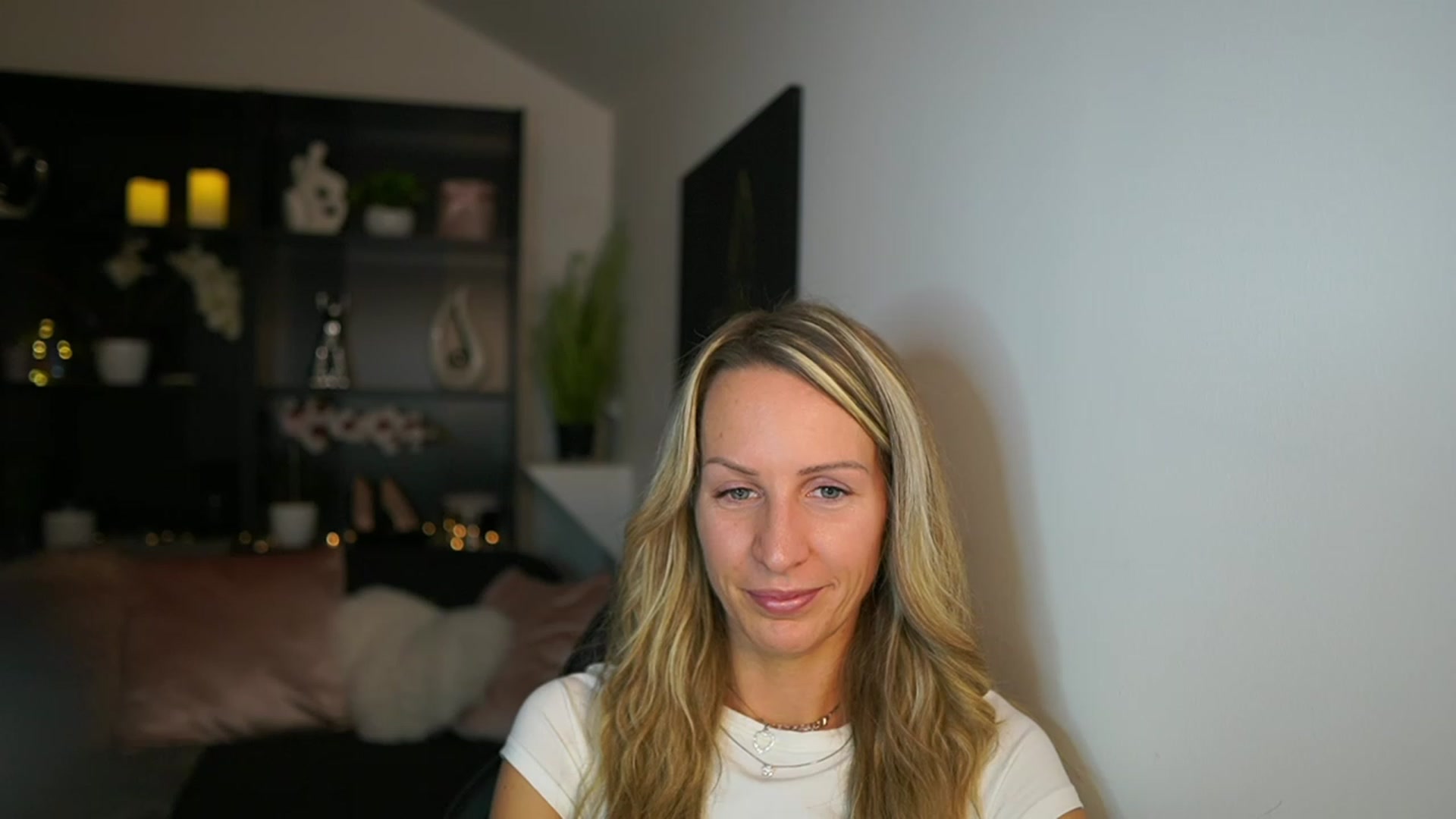 Gallery image thumbnail from Nikki__Sexx__'s myfreecams stream on, 11/23/2023, 20:55 image 1 of 20