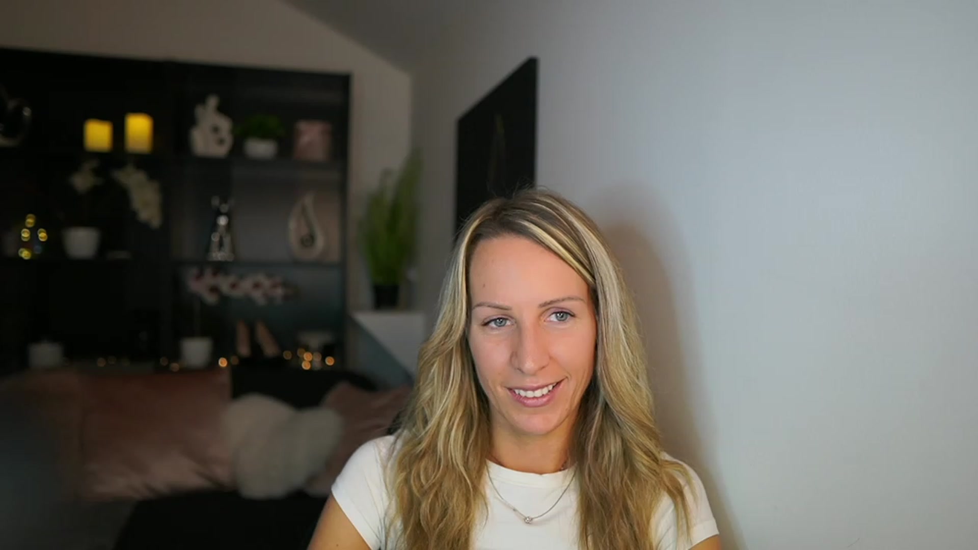 Gallery image thumbnail from Nikki__Sexx__'s myfreecams stream on, 11/23/2023, 20:55 image 10 of 20