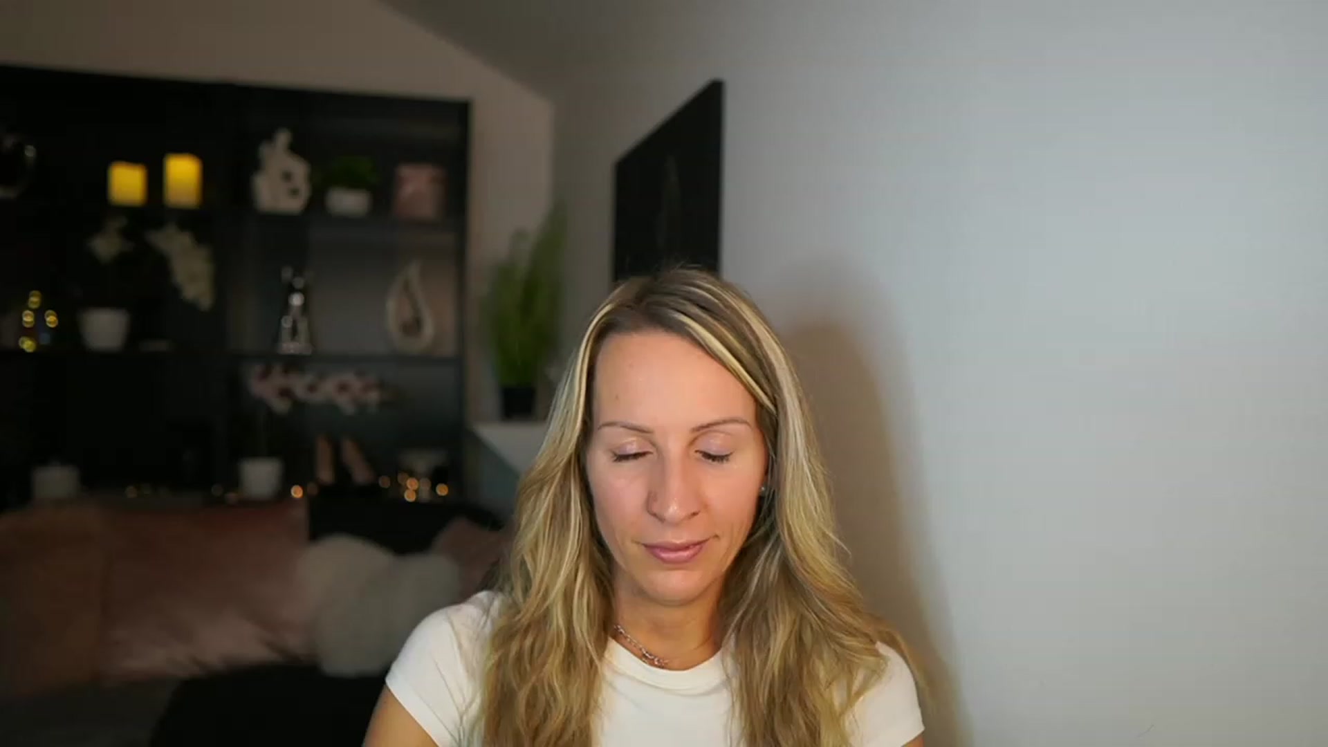 Gallery image thumbnail from Nikki__Sexx__'s myfreecams stream on, 11/23/2023, 23:22 image 20 of 20