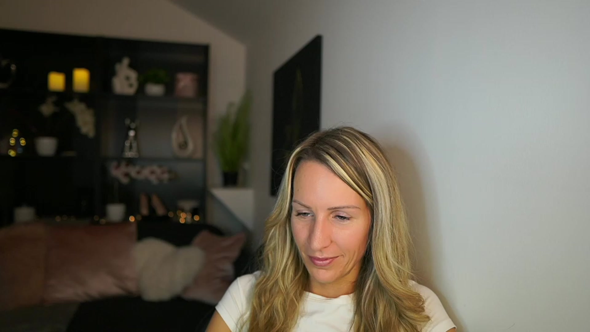 Gallery image thumbnail from Nikki__Sexx__'s myfreecams stream on, 11/23/2023, 23:22 image 1 of 20