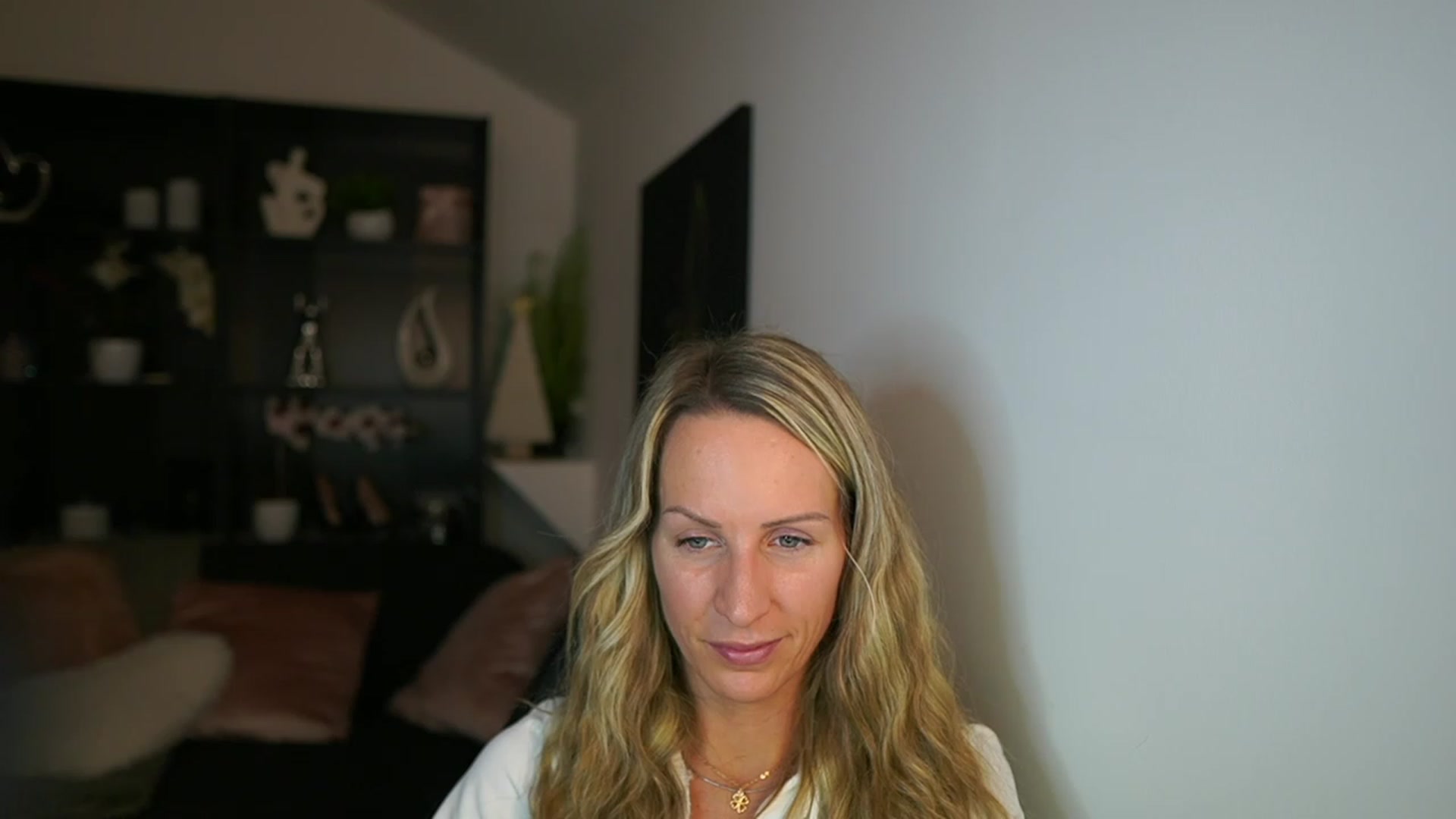 Gallery image thumbnail from Nikki__Sexx__'s myfreecams stream on, 11/27/2023, 23:24 image 2 of 20
