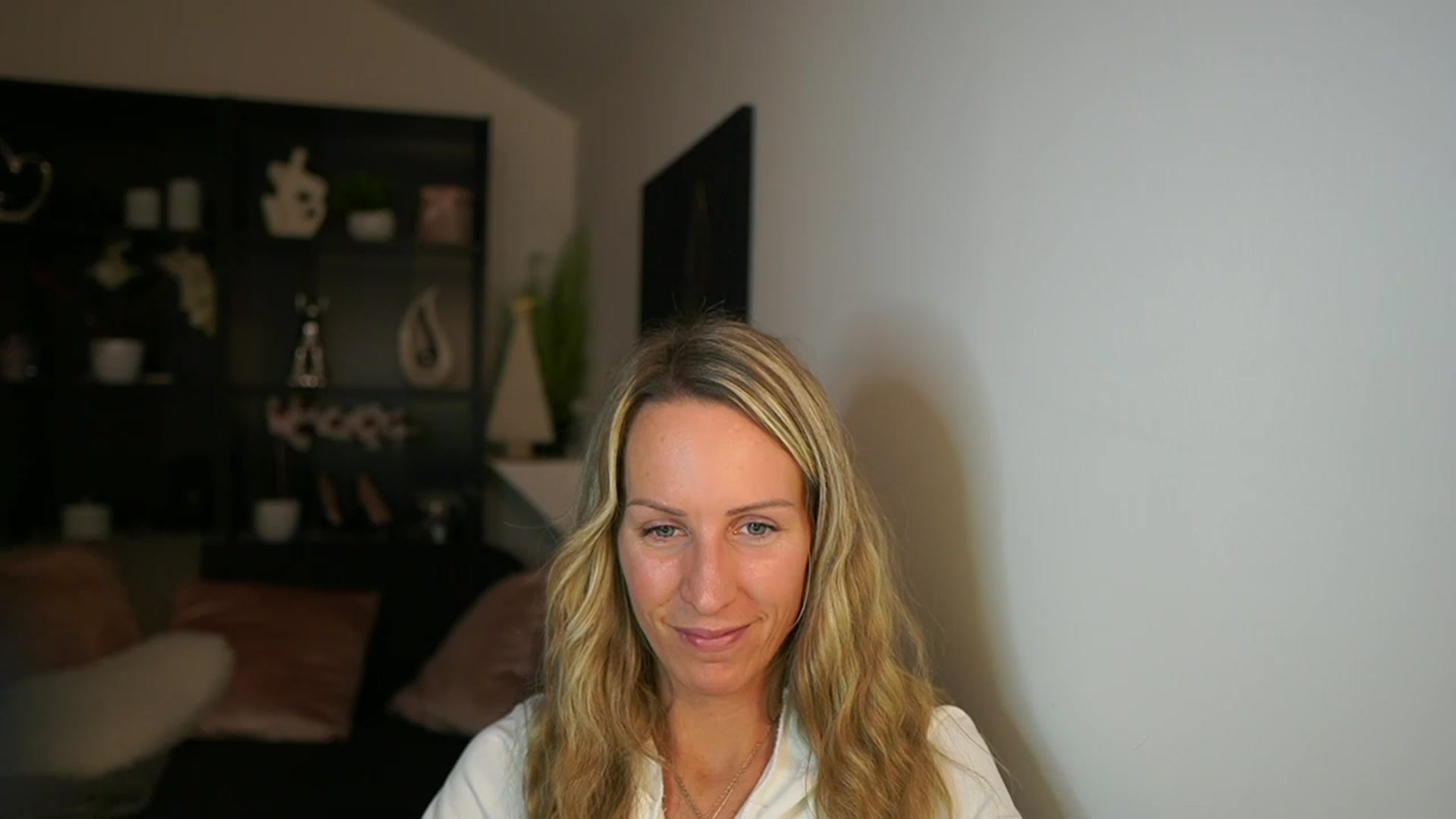 Gallery image thumbnail from Nikki__Sexx__'s myfreecams stream on, 11/27/2023, 23:24 image 12 of 20