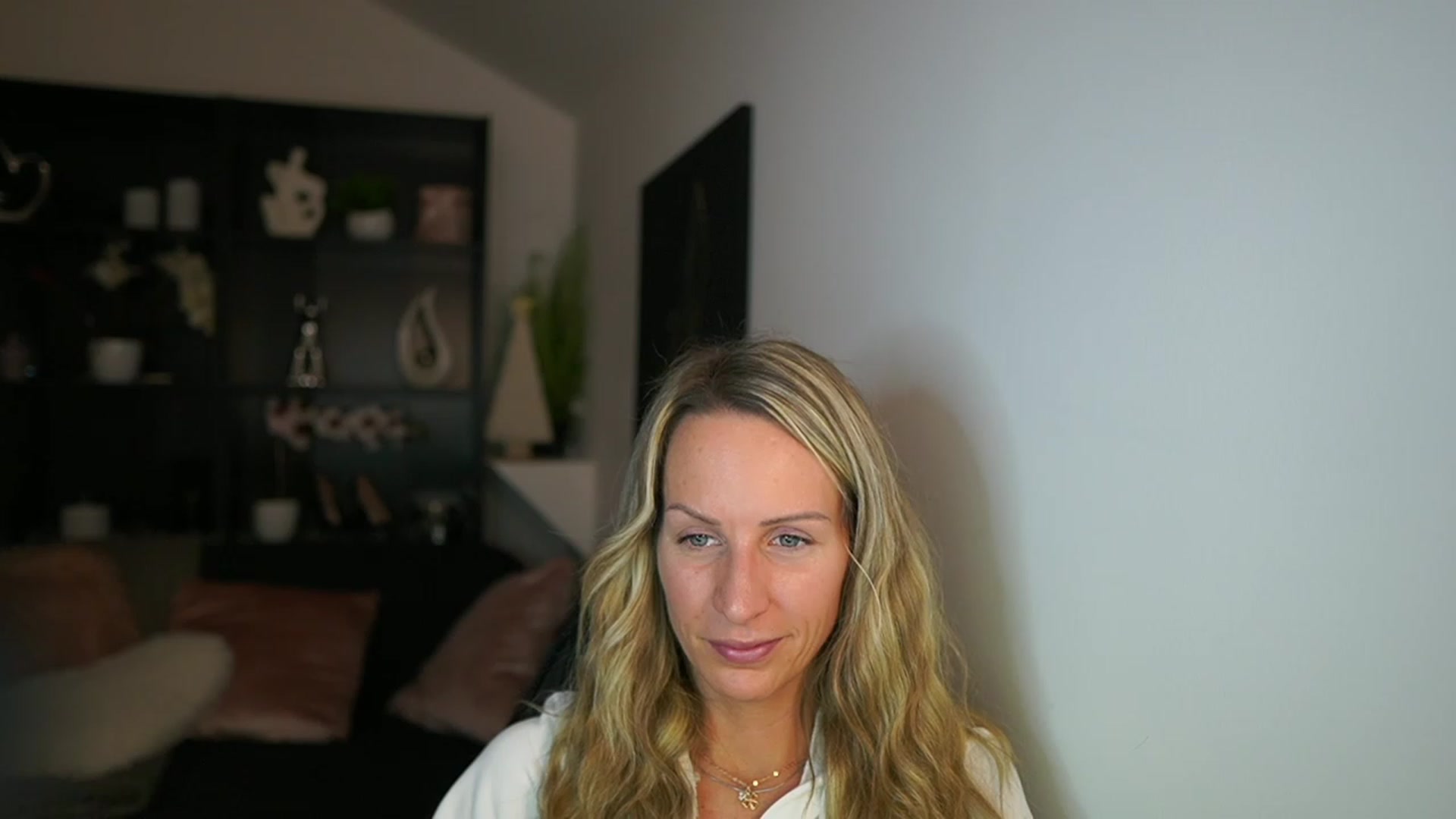 Gallery image thumbnail from Nikki__Sexx__'s myfreecams stream on, 11/27/2023, 23:24 image 3 of 20