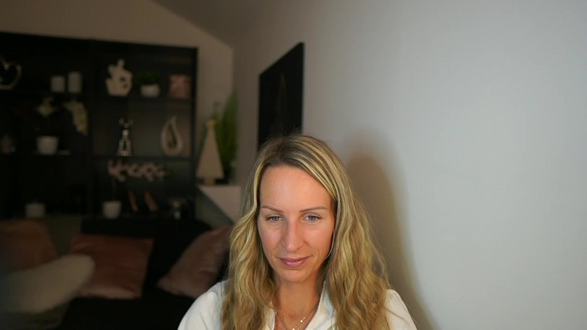 Gallery image thumbnail from Nikki__Sexx__'s myfreecams stream on, 11/27/2023, 23:24 image 13 of 20