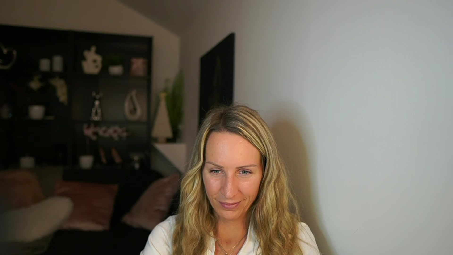 Gallery image thumbnail from Nikki__Sexx__'s myfreecams stream on, 11/27/2023, 23:24 image 15 of 20