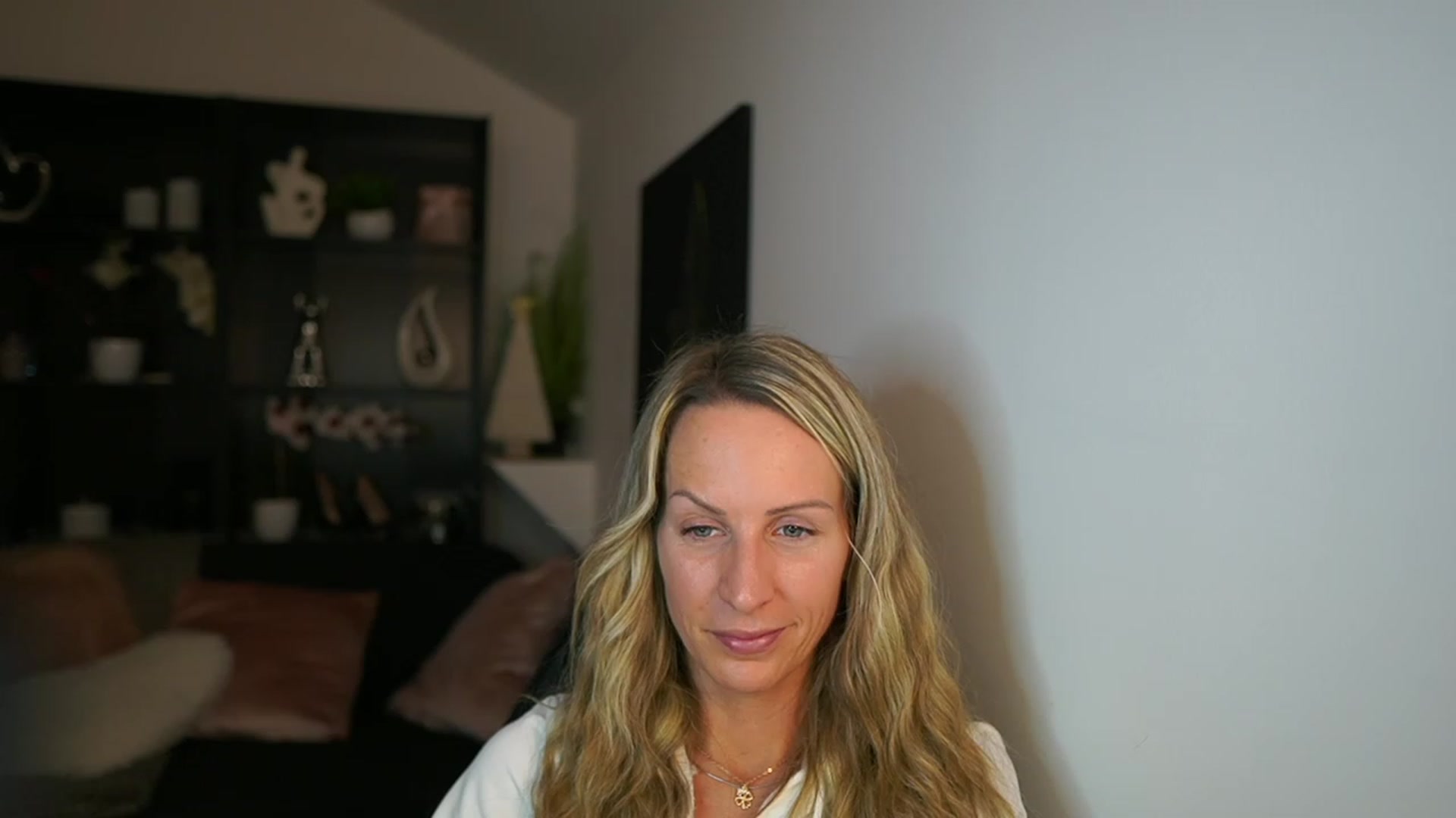Gallery image thumbnail from Nikki__Sexx__'s myfreecams stream on, 11/27/2023, 23:24 image 1 of 20