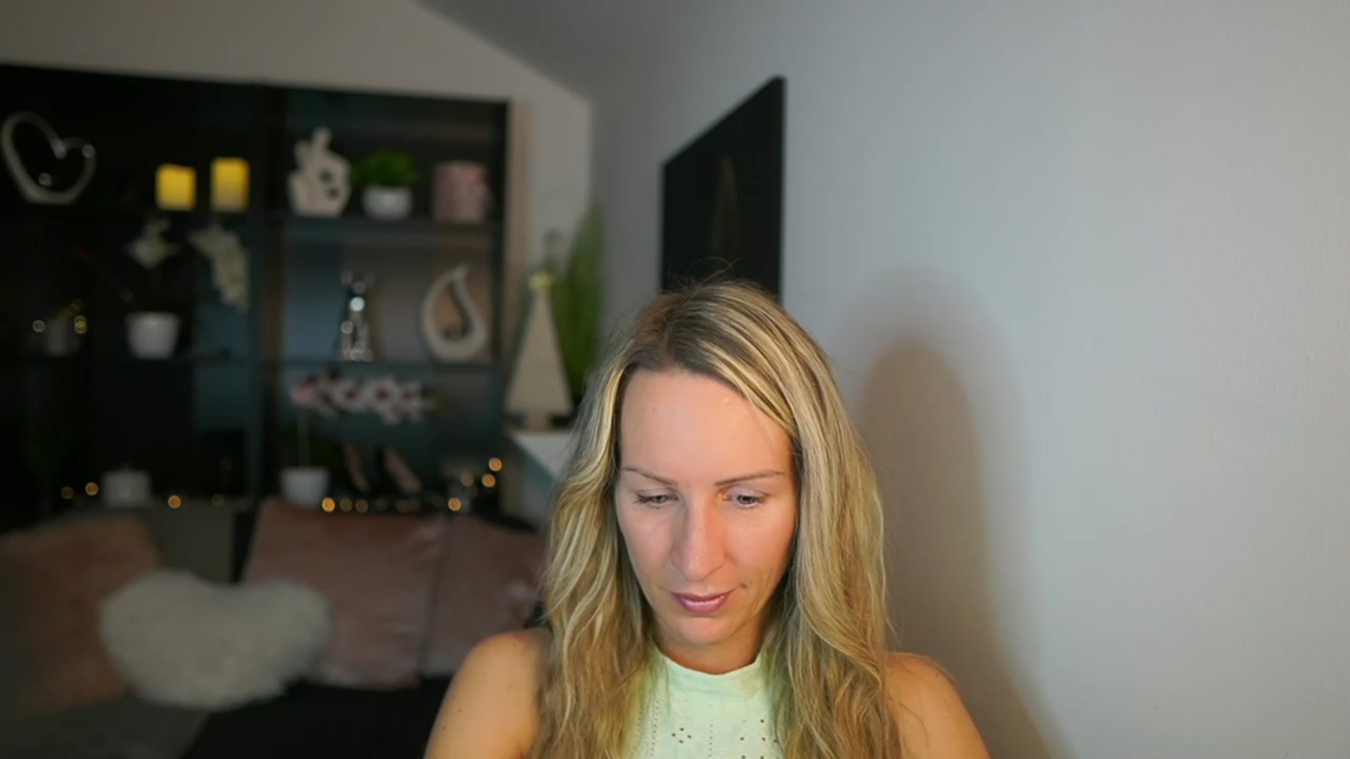 Gallery image thumbnail from Nikki__Sexx__'s myfreecams stream on, 11/30/2023, 20:05 image 3 of 20