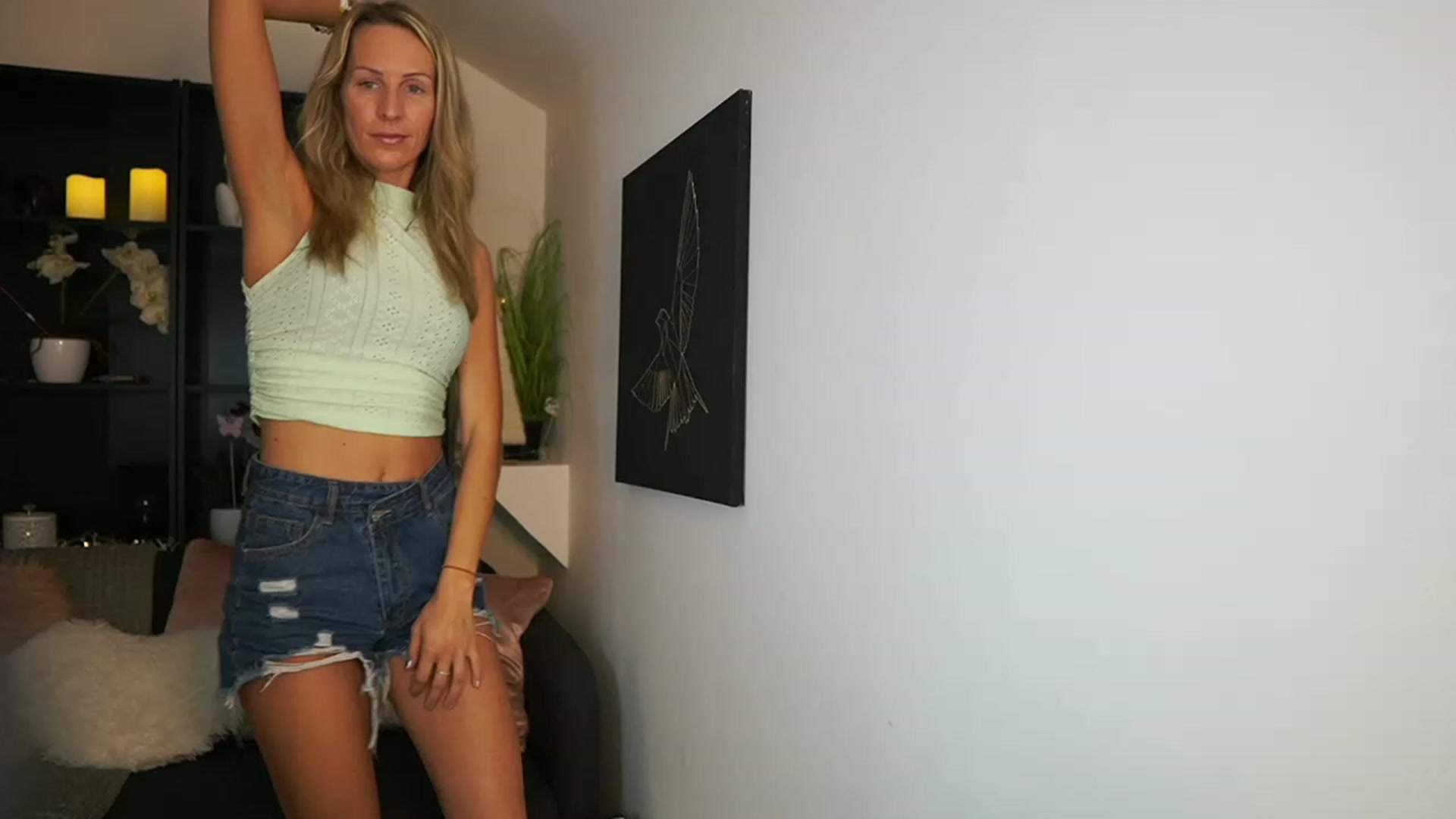 Gallery image thumbnail from Nikki__Sexx__'s myfreecams stream on, 12/01/2023, 24:01 image 20 of 20