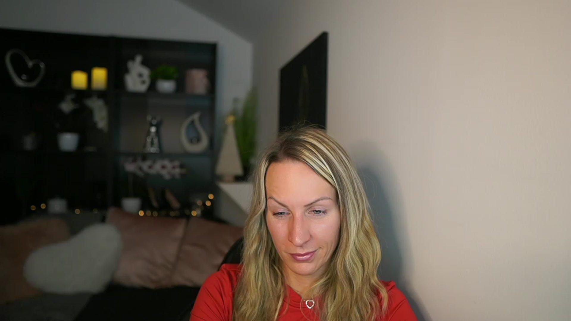Gallery image thumbnail from Nikki__Sexx__'s myfreecams stream on, 12/04/2023, 19:55 image 2 of 20