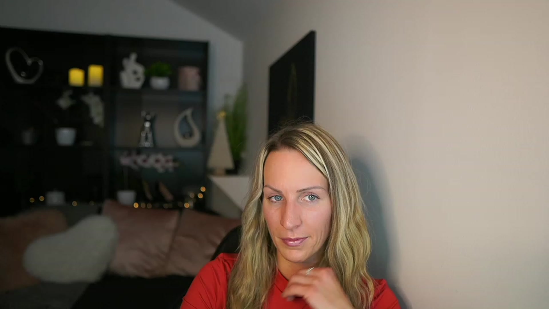Gallery image thumbnail from Nikki__Sexx__'s myfreecams stream on, 12/04/2023, 19:55 image 10 of 20